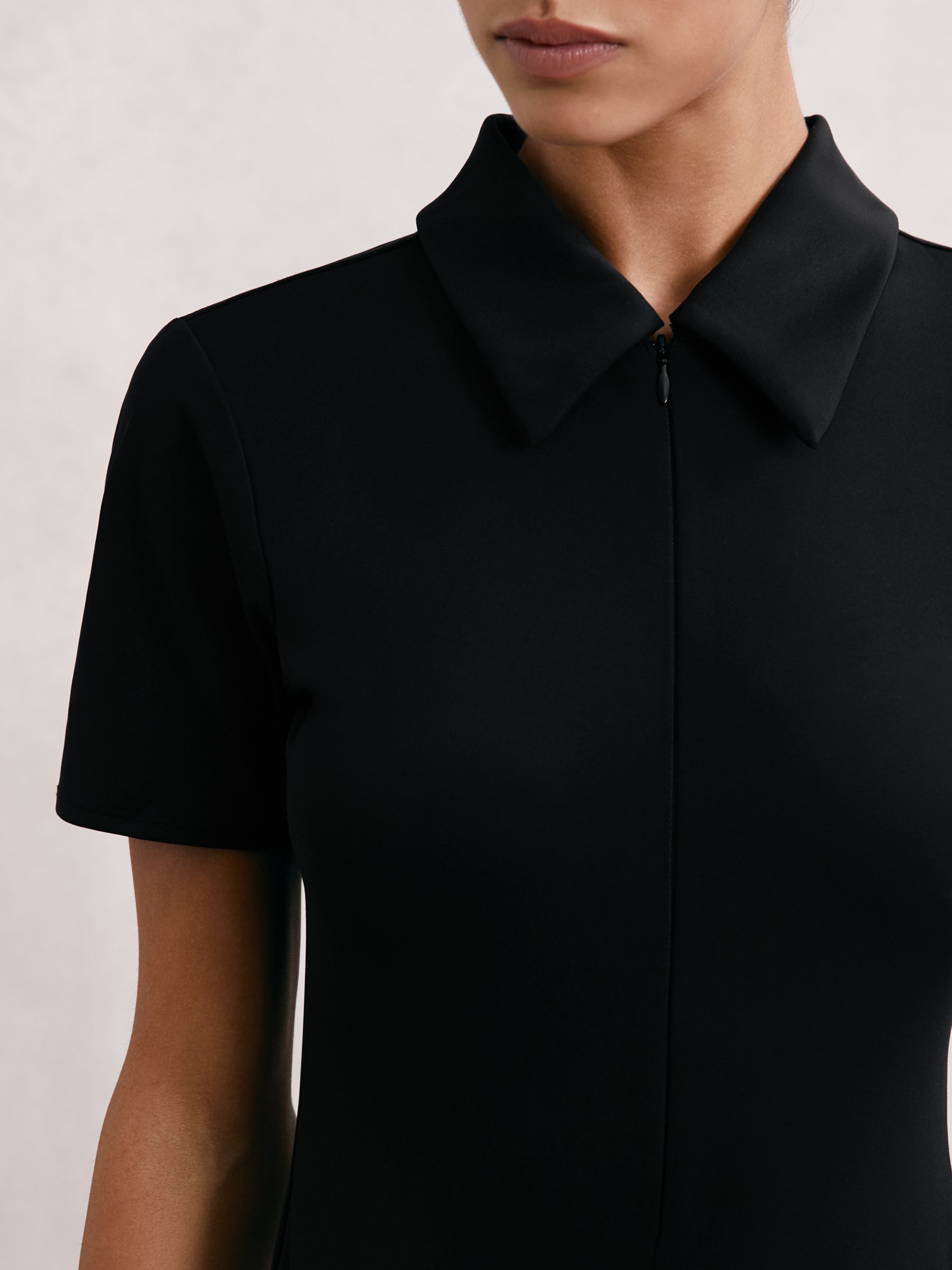 Good American Scuba Collared Bodysuit in Black - Image 3 of 5