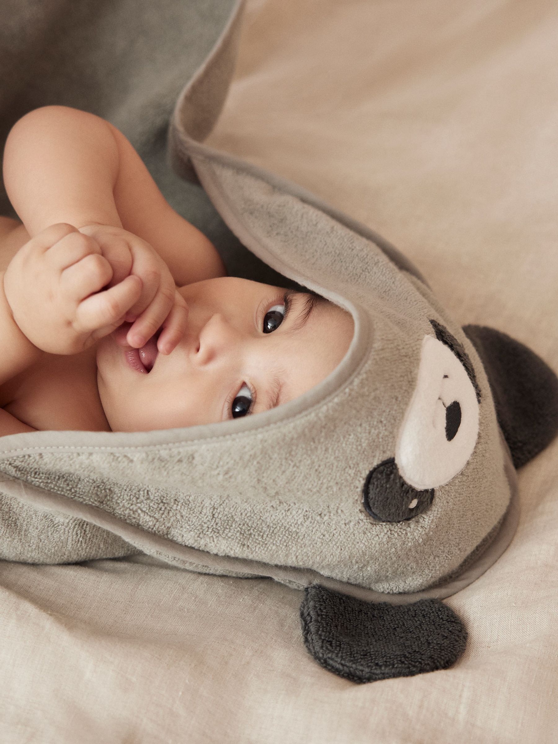 MORI Grey Baby Panda Hooded Towel - Image 3 of 4
