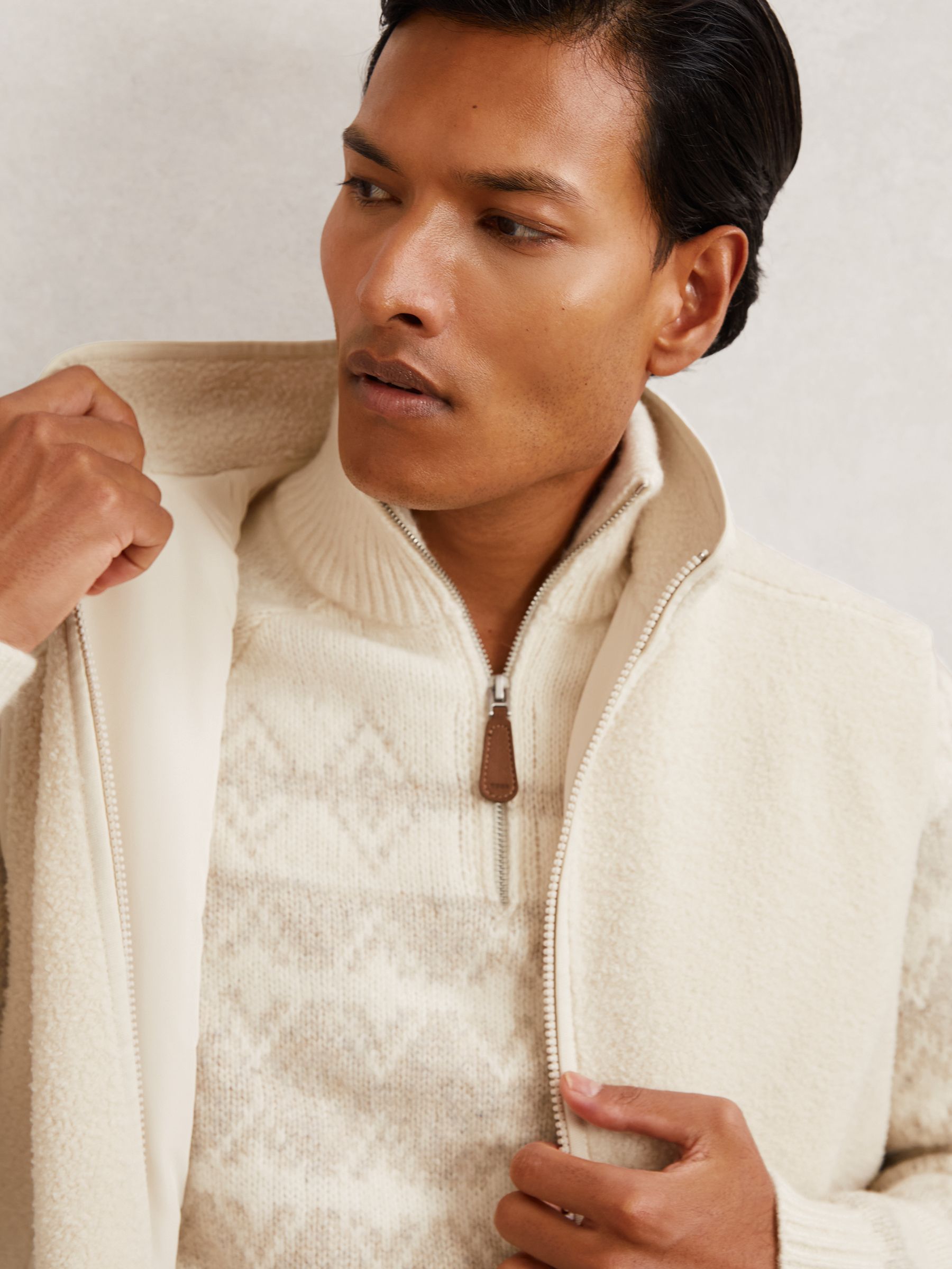 Reiss Fleece Zip-Through Gilet in Ecru - REISS