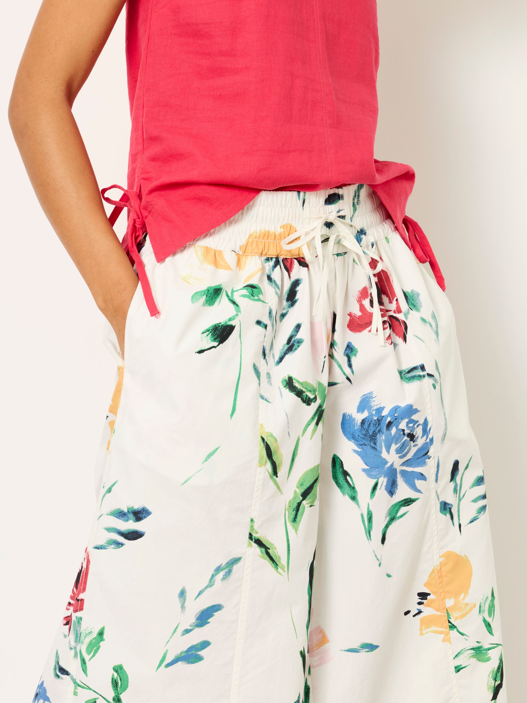 Aubrey Painted Floral Wide Leg Cropped Trousers - Image 4 of 7