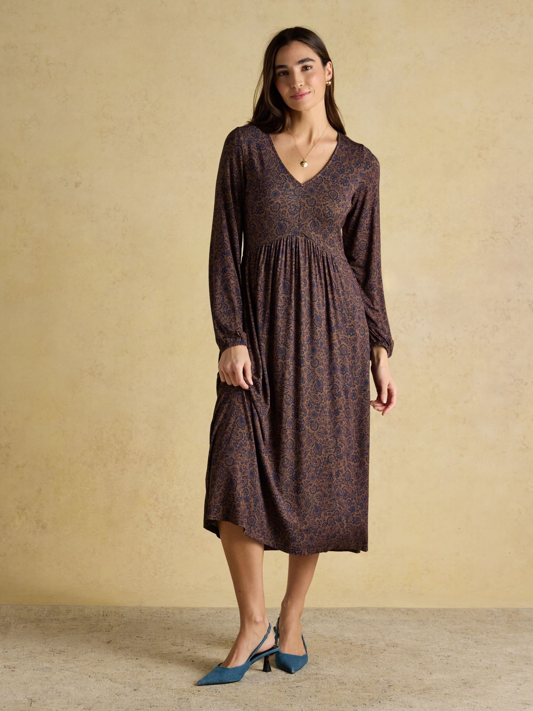 Nia Brown Floral V-neck Long Sleeve Midaxi Dress - Image 5 of 8