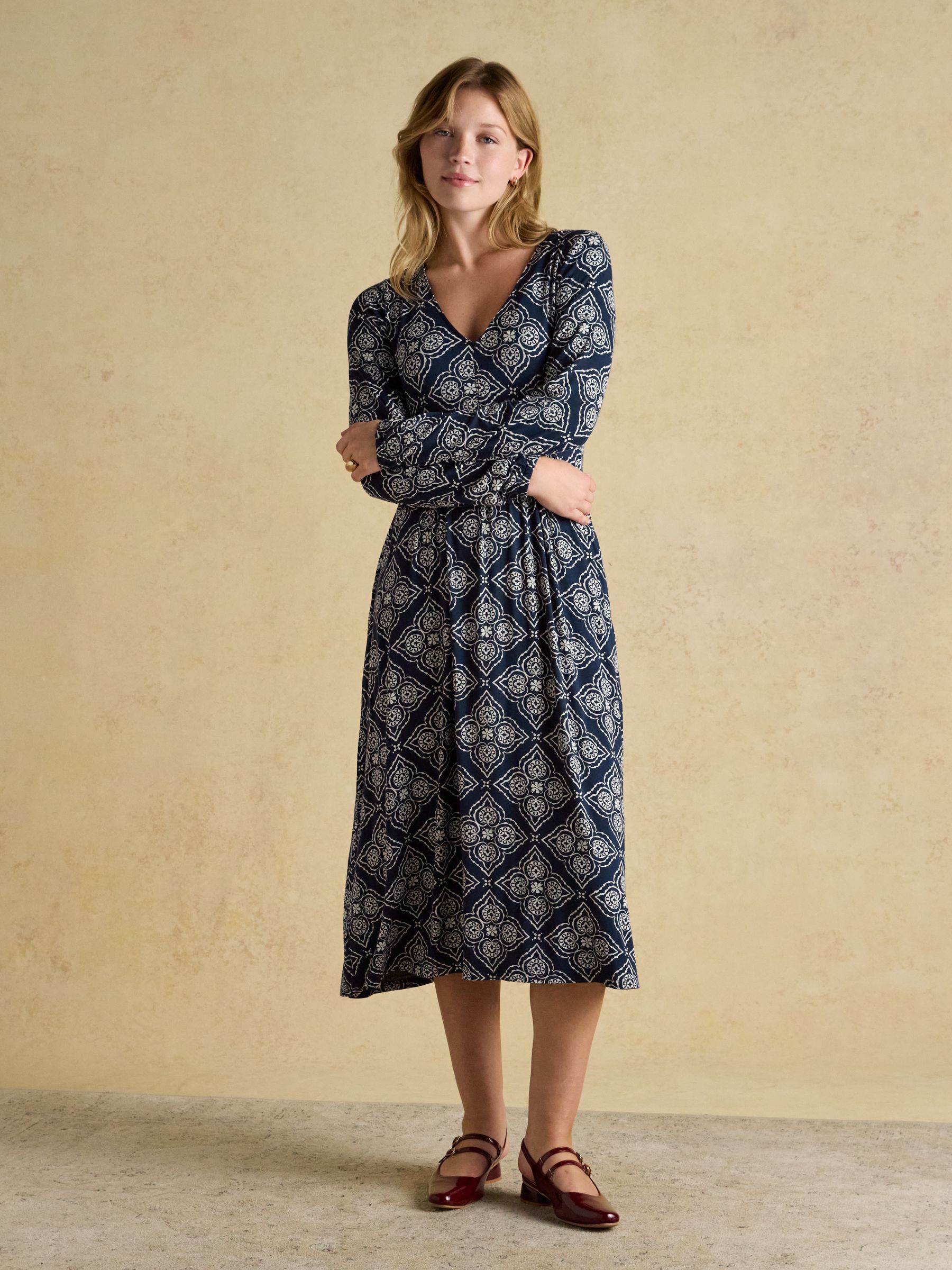 wiley long sleeve cotton jersey dress Karen Kane Women's Plus Size Kate V-Neck Midi Travel Jersey Dress, 2X, 2X, Black, Polyester/Spandex