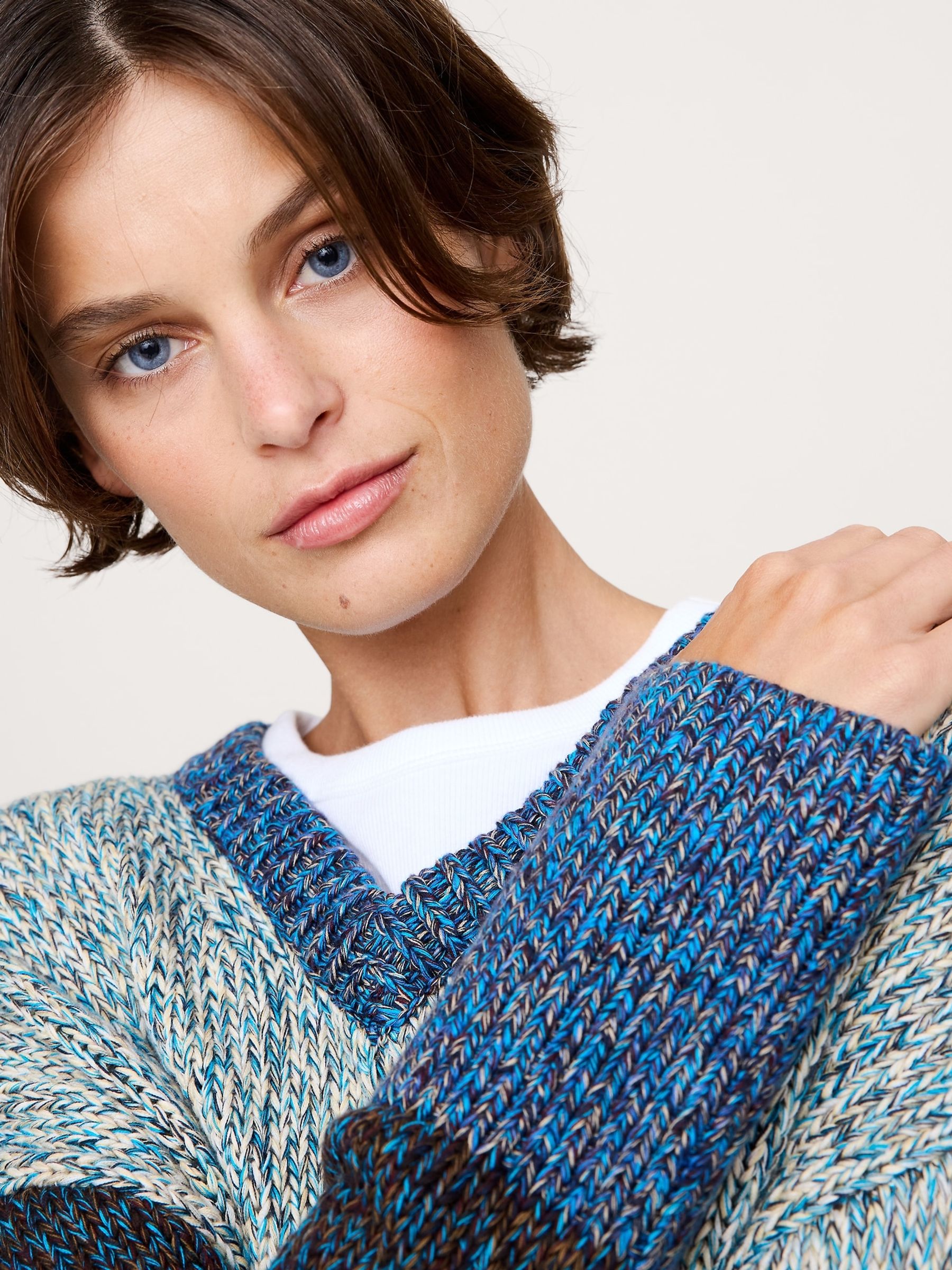 Banana Republic Blue Cotton V Neck Jumper - Image 4 of 5