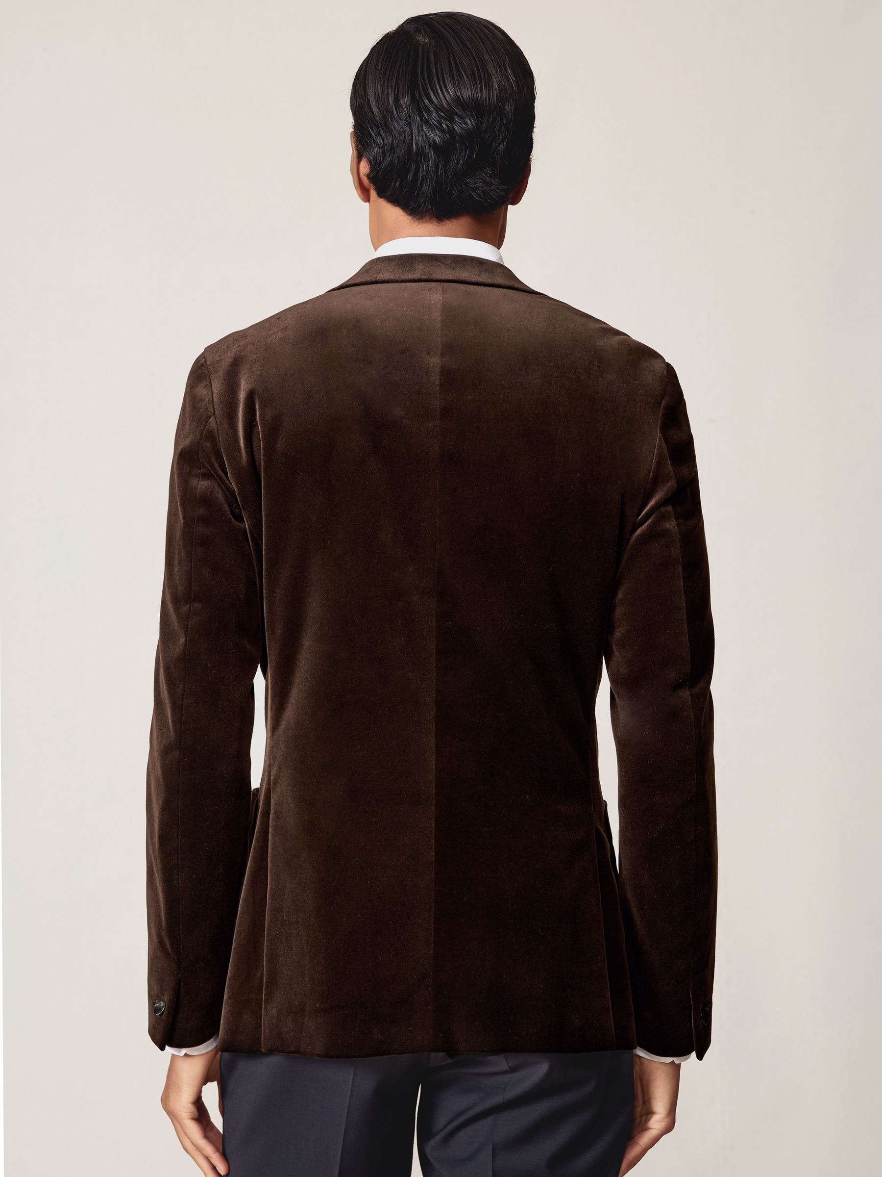 Double-Breasted Velvet Blazer Tailored-Fit in Chocolate Brown - Image 5 of 7