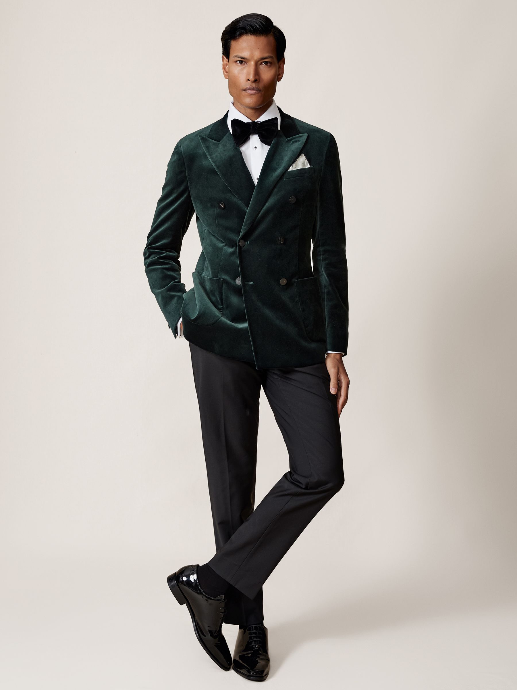 Double-Breasted Velvet Blazer Tailored-Fit in Emerald Green - Image 5 of 10