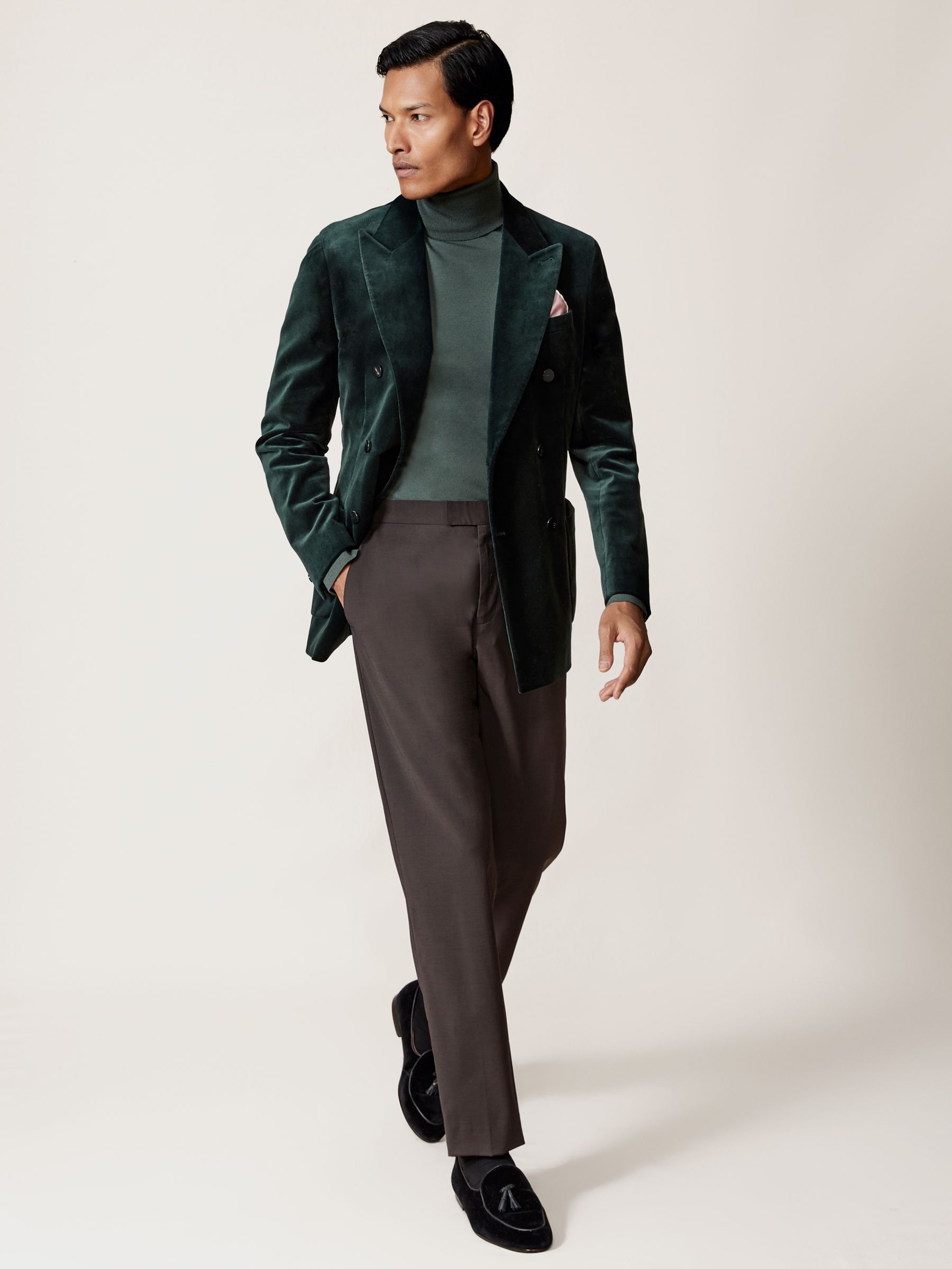 Double-Breasted Velvet Blazer Tailored-Fit in Emerald Green - Image 8 of 10
