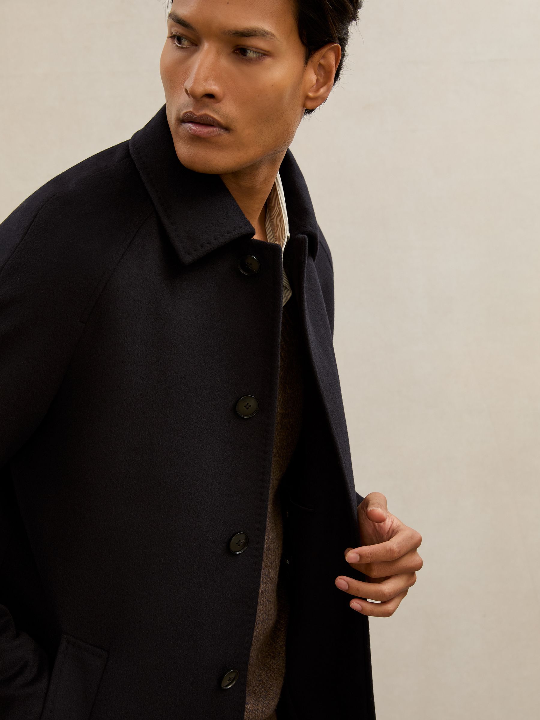 Atelier 100% Cashmere Raglan Overcoat in Navy - Image 4 of 7