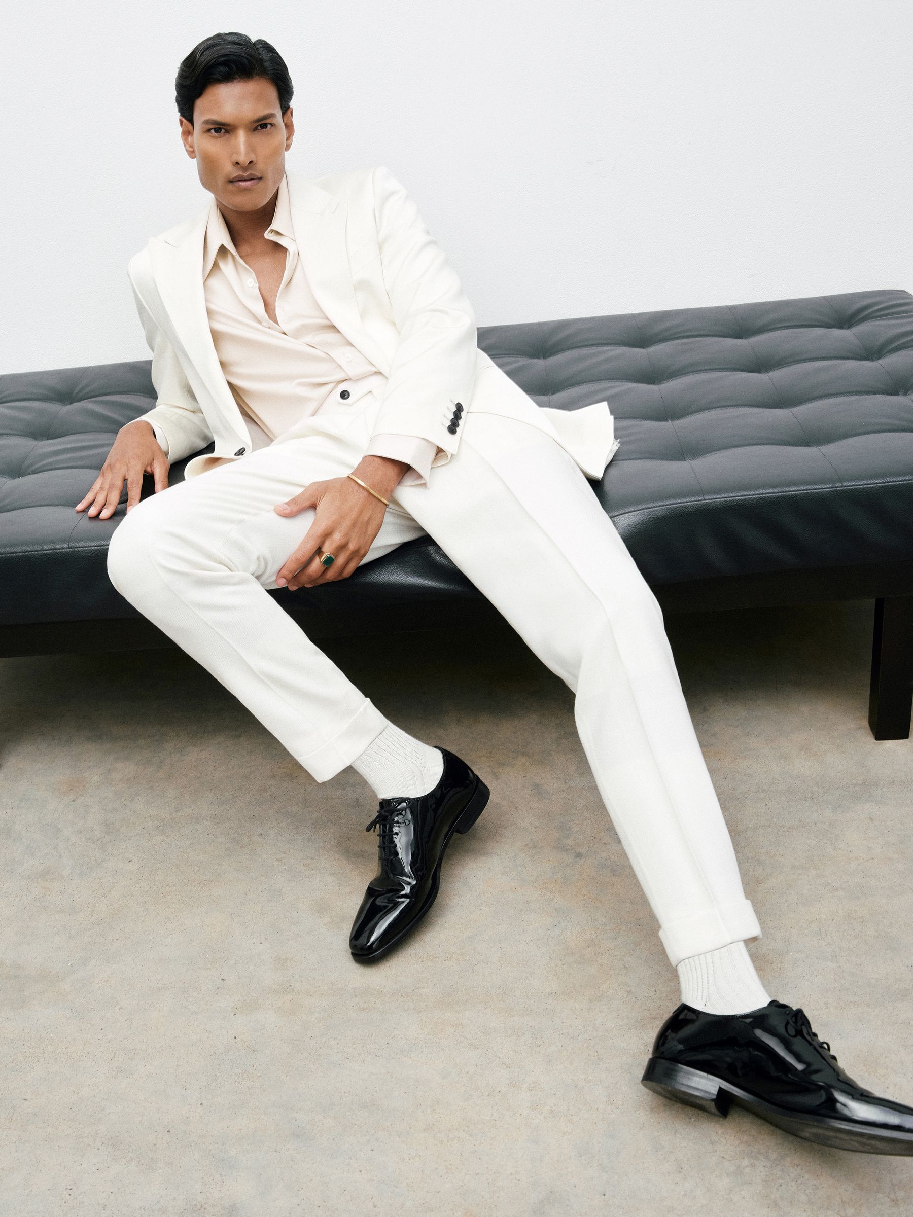 Textured Single-Breasted Blazer Tailored-Fit Cotton-Blend in Ivory - Image 4 of 9