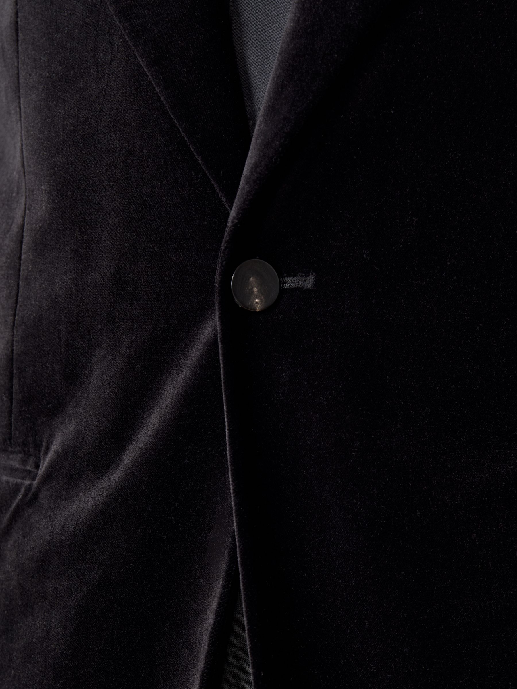 Single-Breasted Velvet Blazer Tailored-Fit in Black - Image 6 of 9