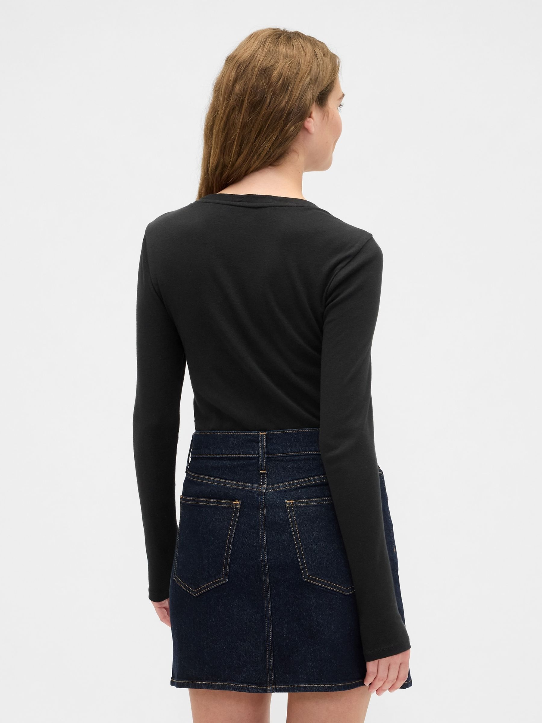 Black Long Sleeve Modern Crewneck T-Shirt - Image 2 of 5