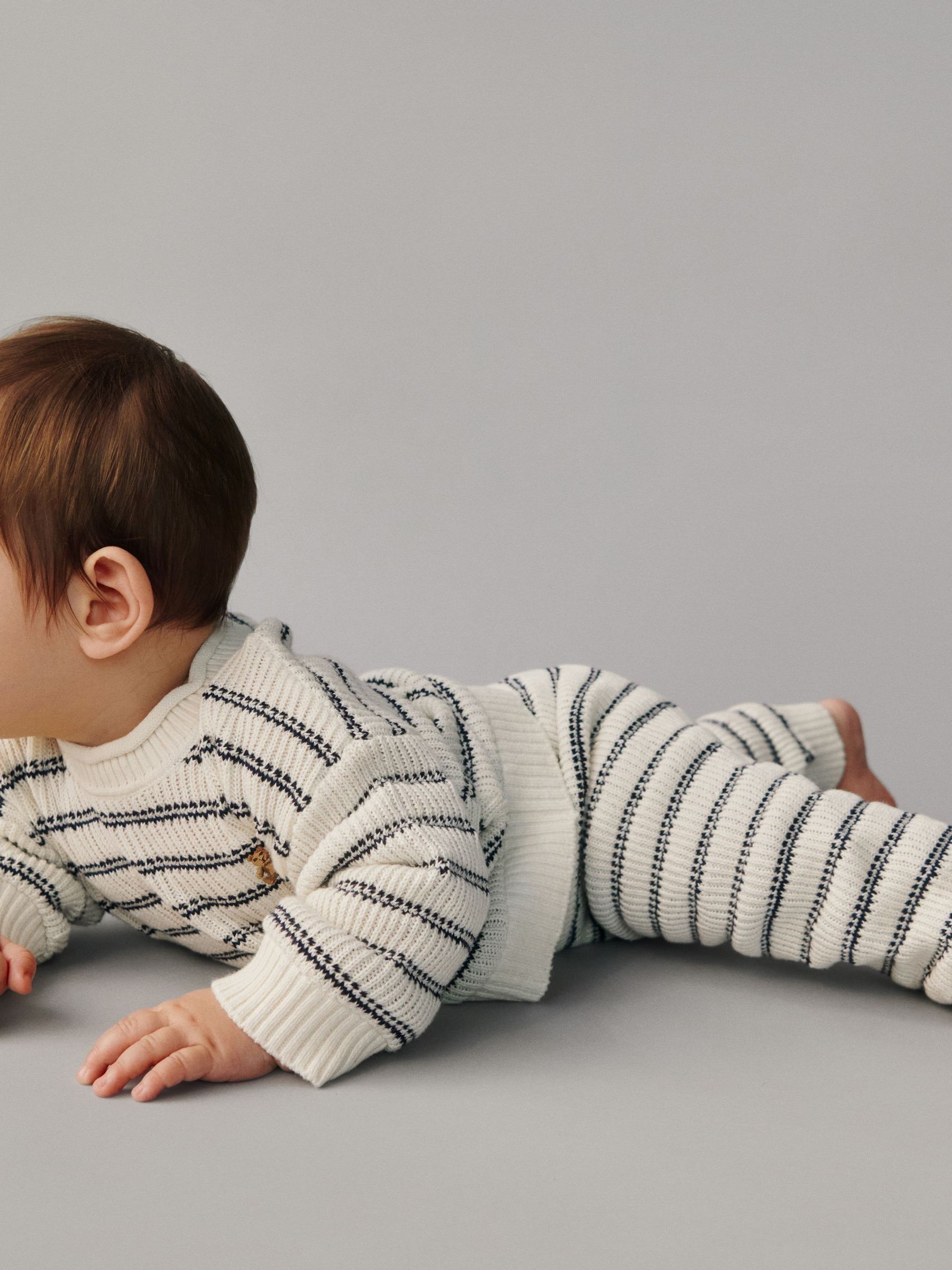 Cream/Blue Stripe Baby Brannan Bear Crochet Knit & Joggers Outfit Set (Newborn-24mths) - Image 4 of 6