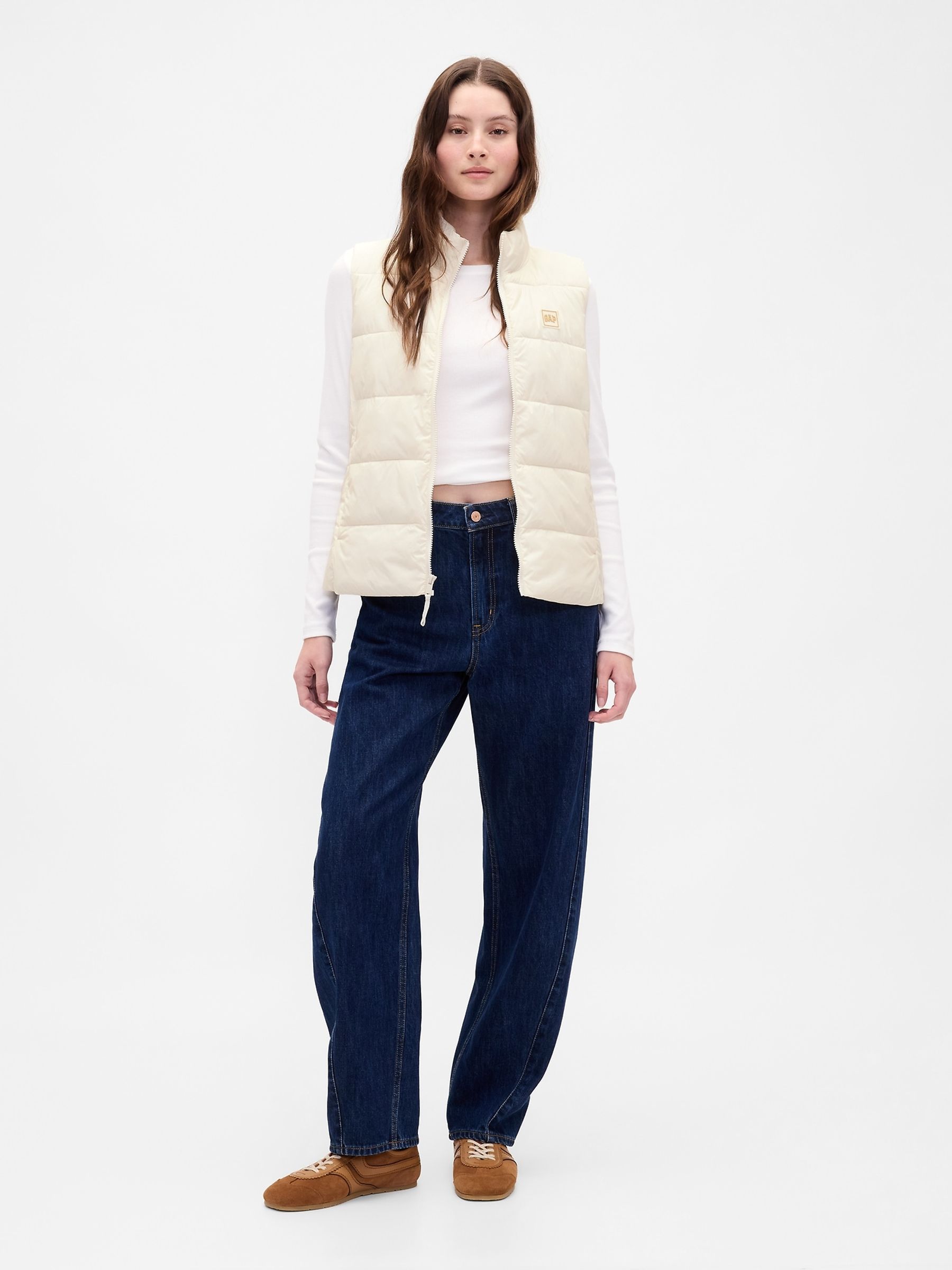 White Cold Control Puffer Vest - Image 4 of 4