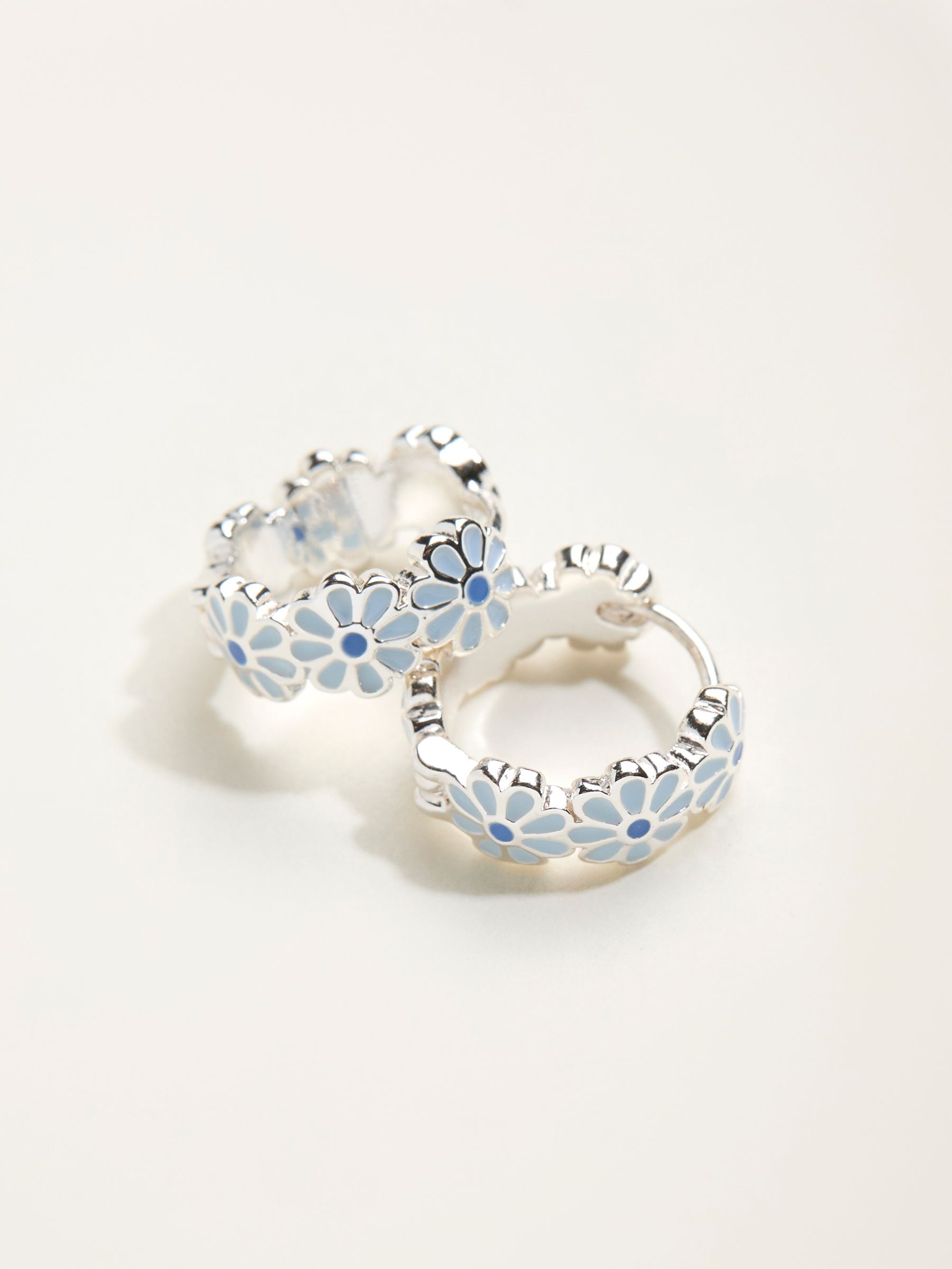 Silver Tone Daiy Enamel Hoop Earrings - Image 2 of 2