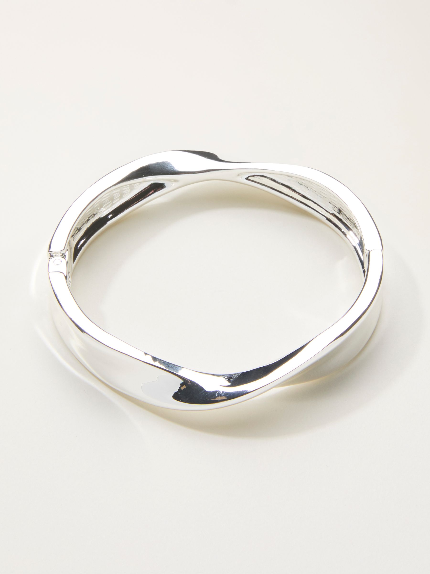 Silver Tone Hinged Bangle - Image 3 of 4