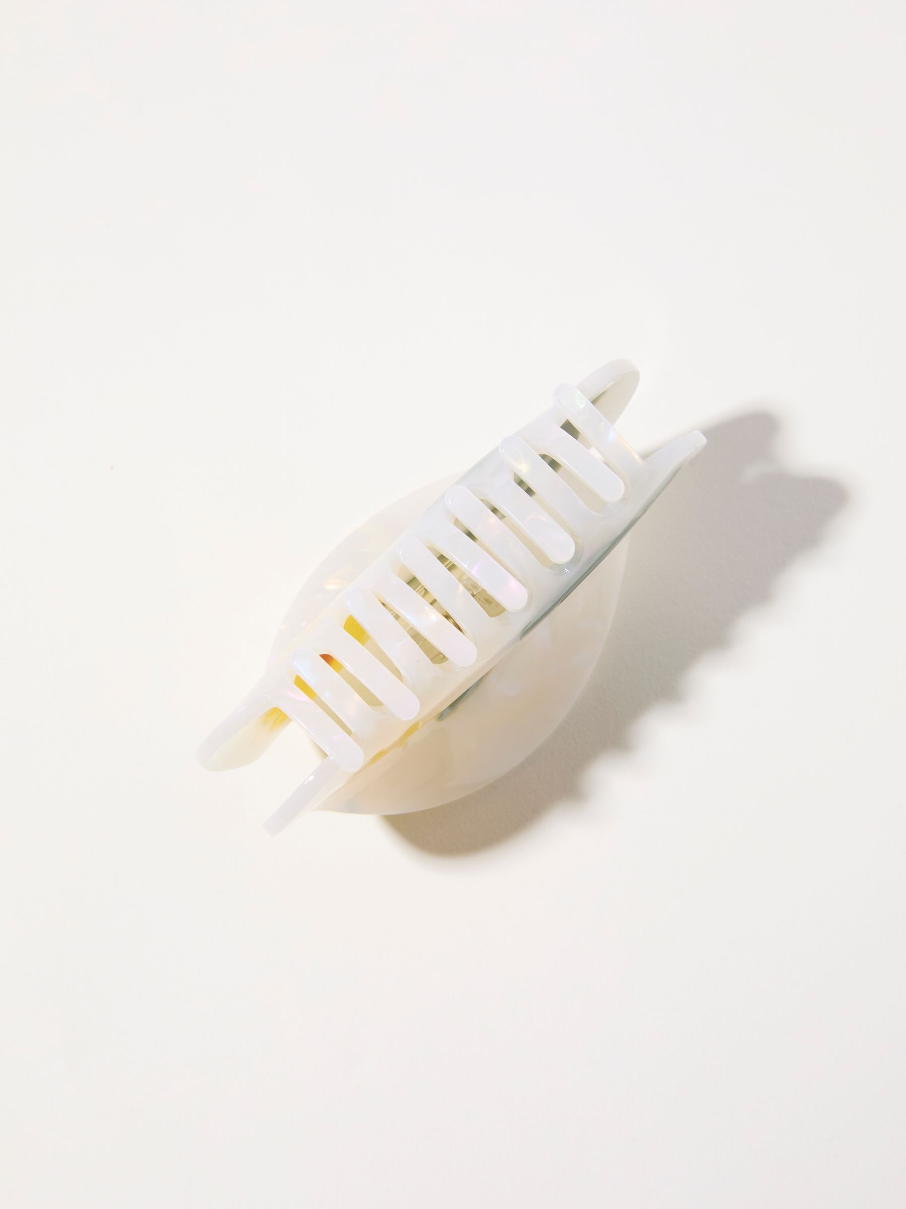 Ivory Flower Claw Clip - Image 2 of 2