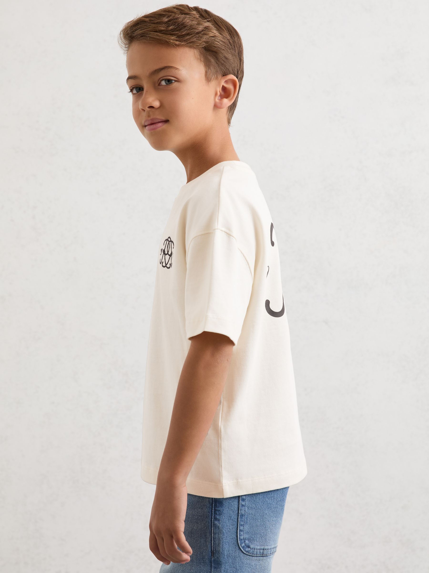 3-9 Jahre Monogram Baumwoll-T-Shirt mit Rundhals in Off White - Bild 5 von 6