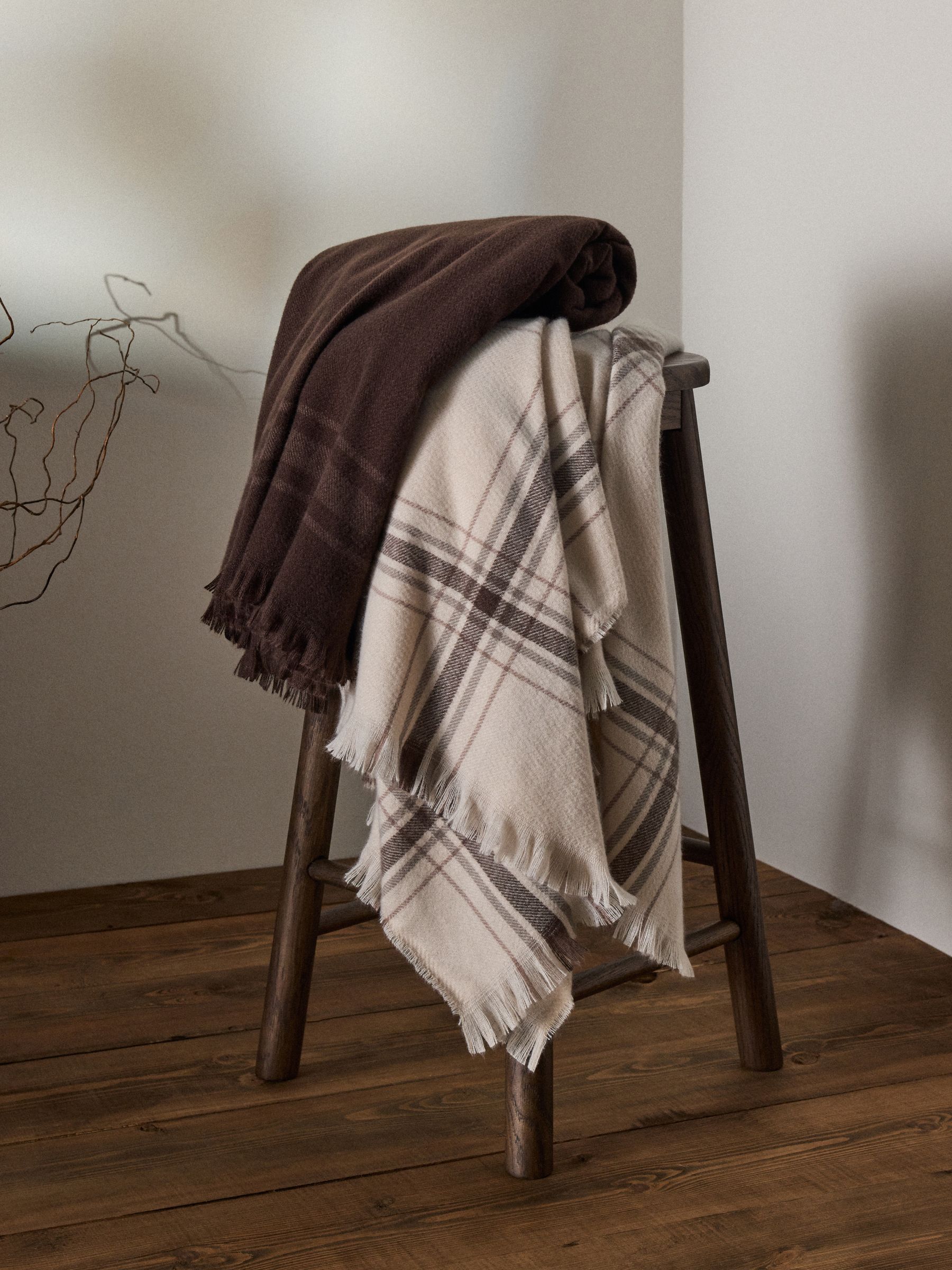 2 Pack Chocolate/Natural Check Cosy Throws - Image 1 of 4