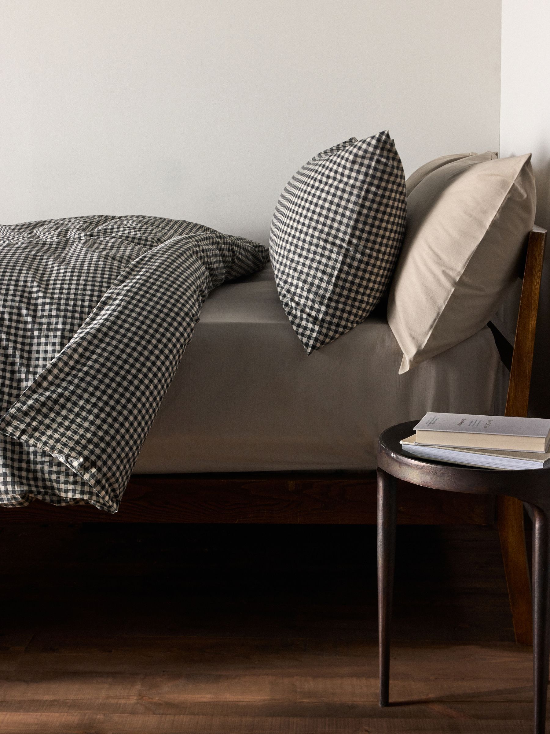 2 Pack Black Gingham/Blockprint Printed Duvet Cover and Pillowcase Set with Fitted Sheets - Image 4 of 6