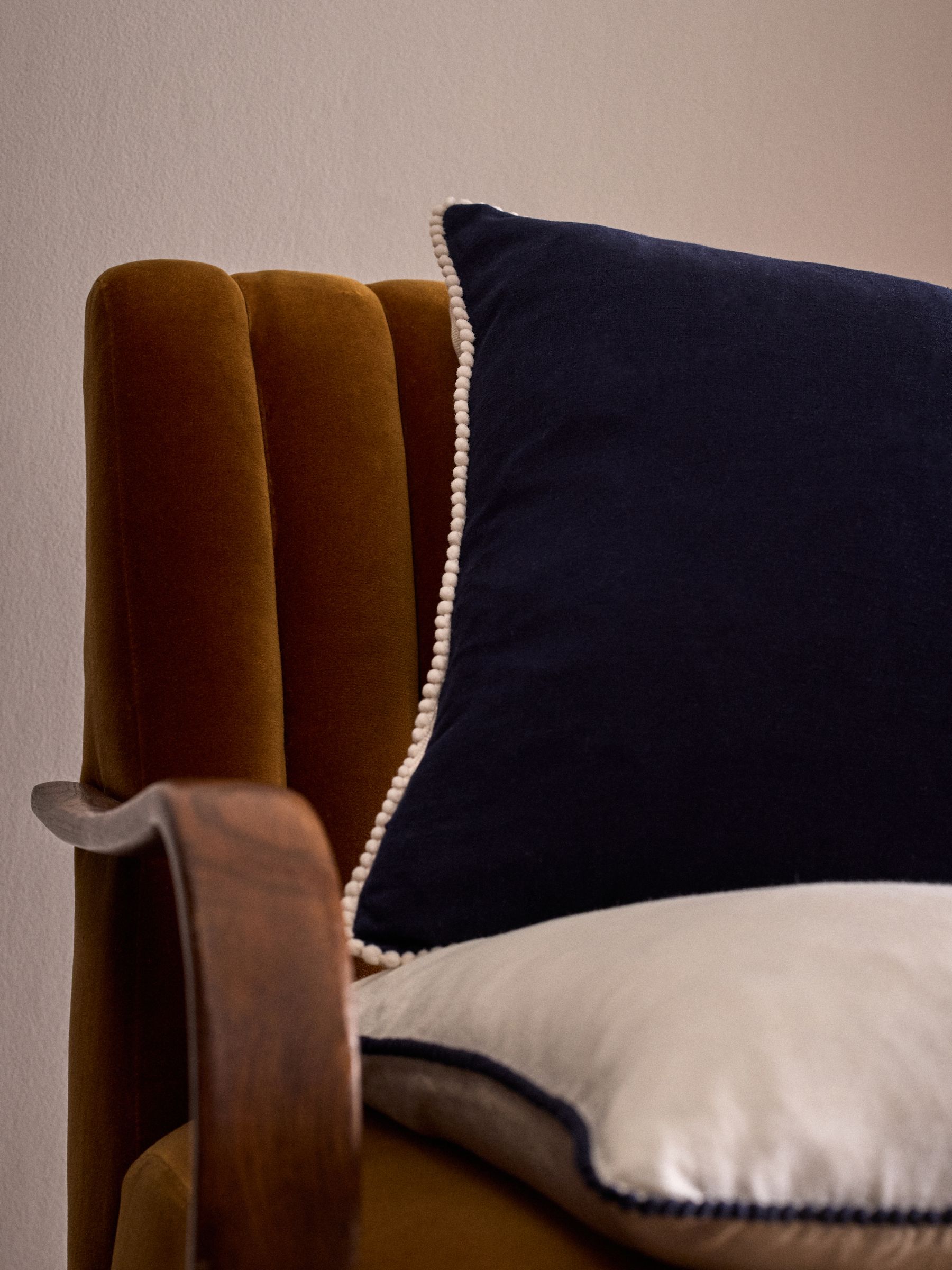 4 Pack Navy/Natural Cotton Linen Pom Pom Cushion Covers - Image 3 of 5