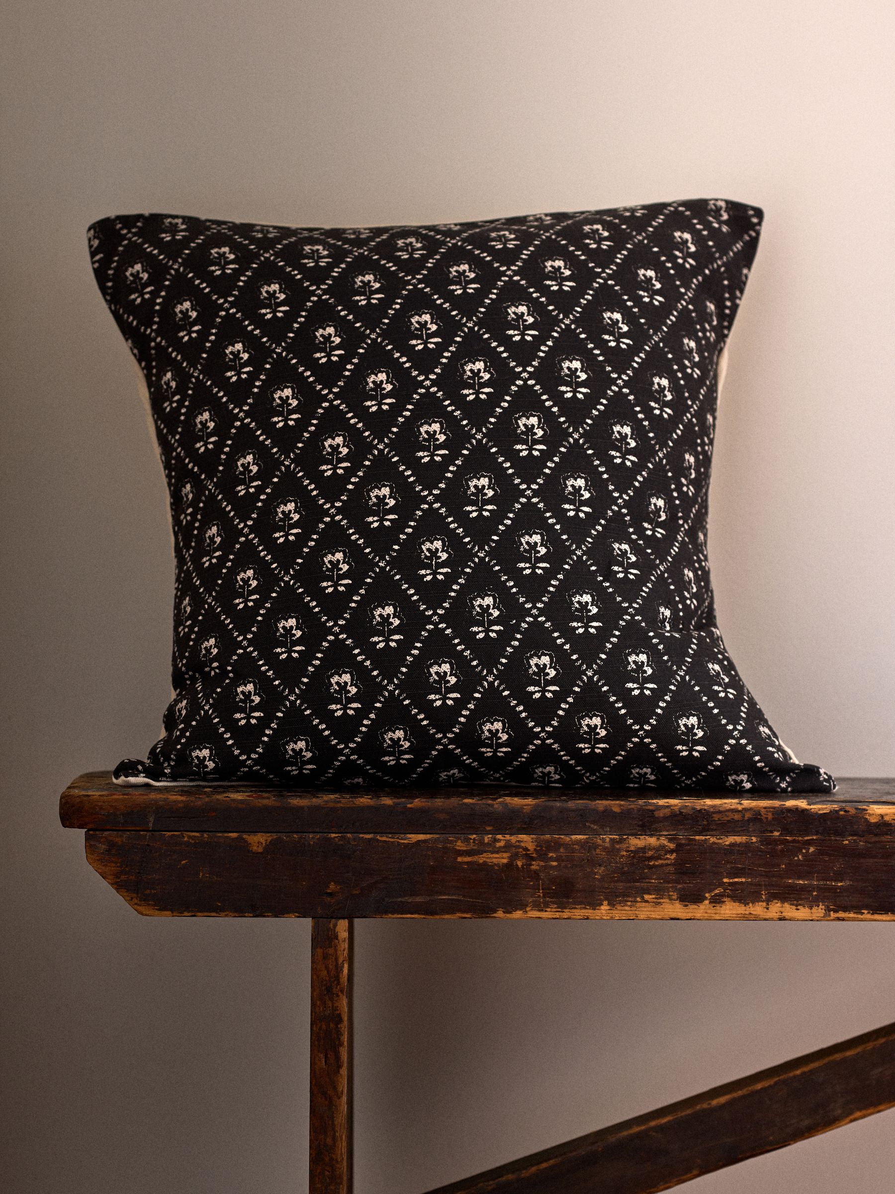 4 Pack Black / Natural Woodblock Printed Cotton Cushion Covers - Image 3 of 5