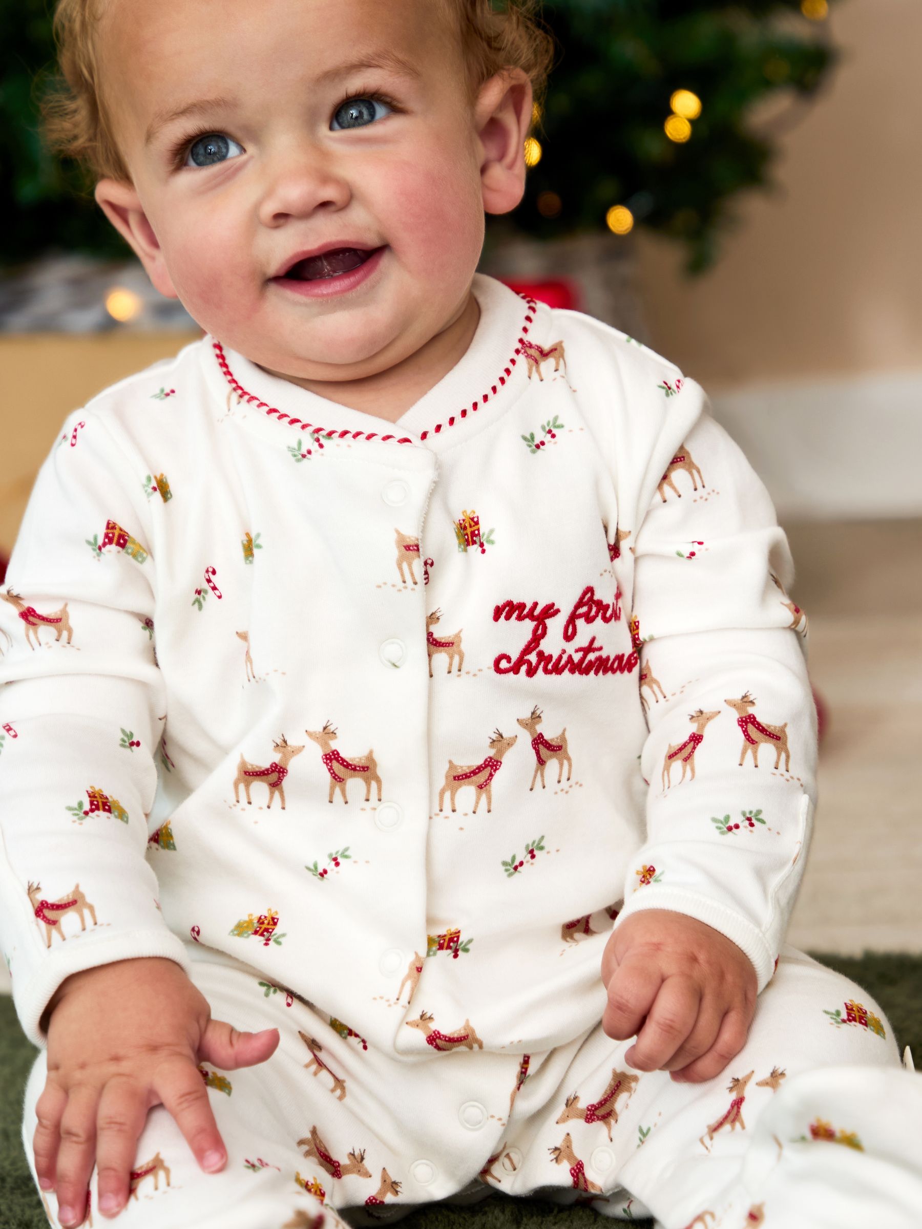 Red Sleepsuit - Image 4 of 10