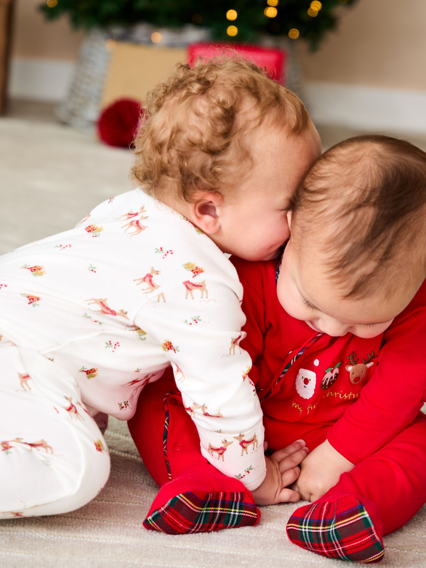 Red Sleepsuit - Image 7 of 10