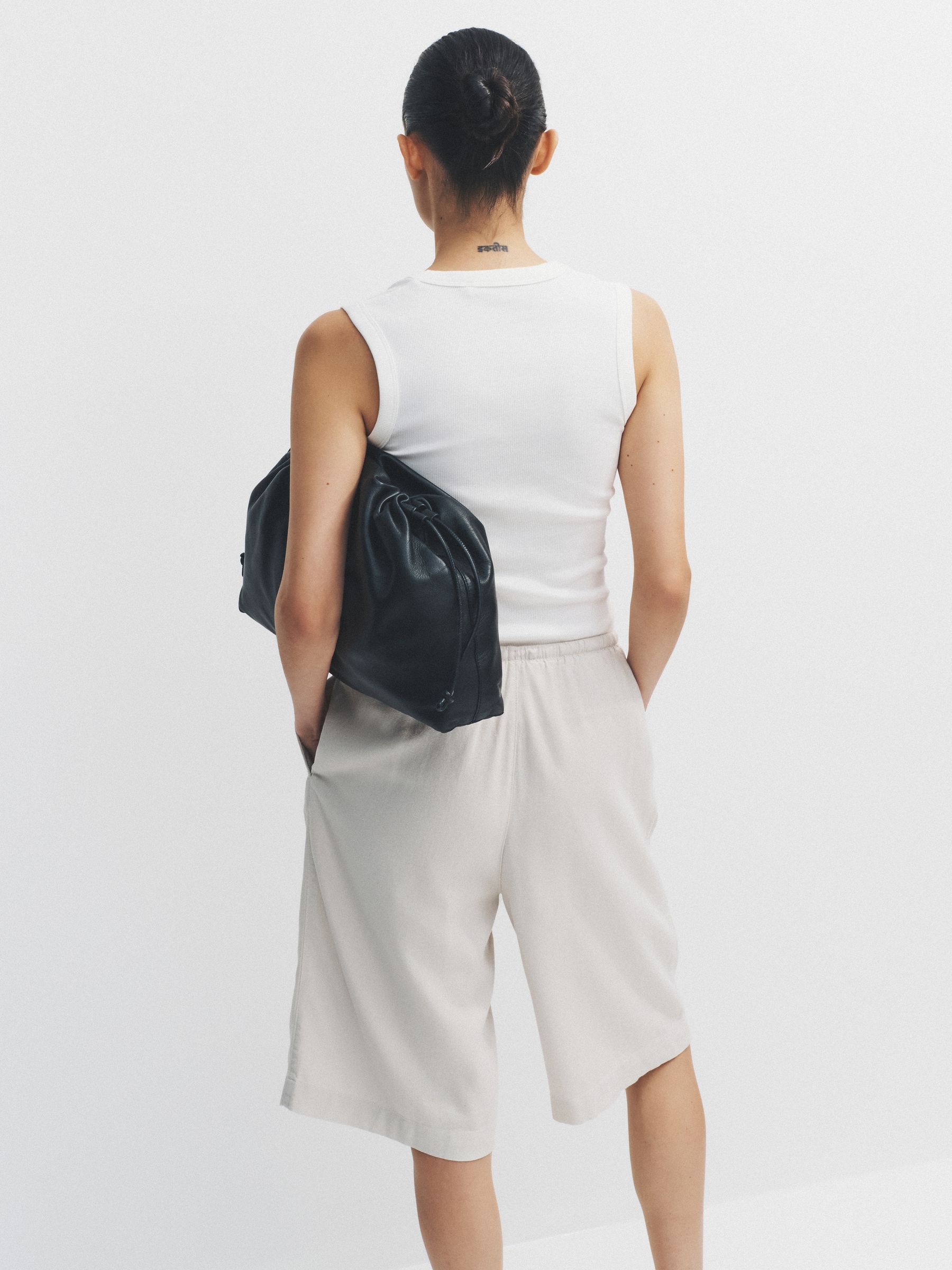 2 Pack Knee Length Shorts With Linen Black/Neutral - Image 3 of 6