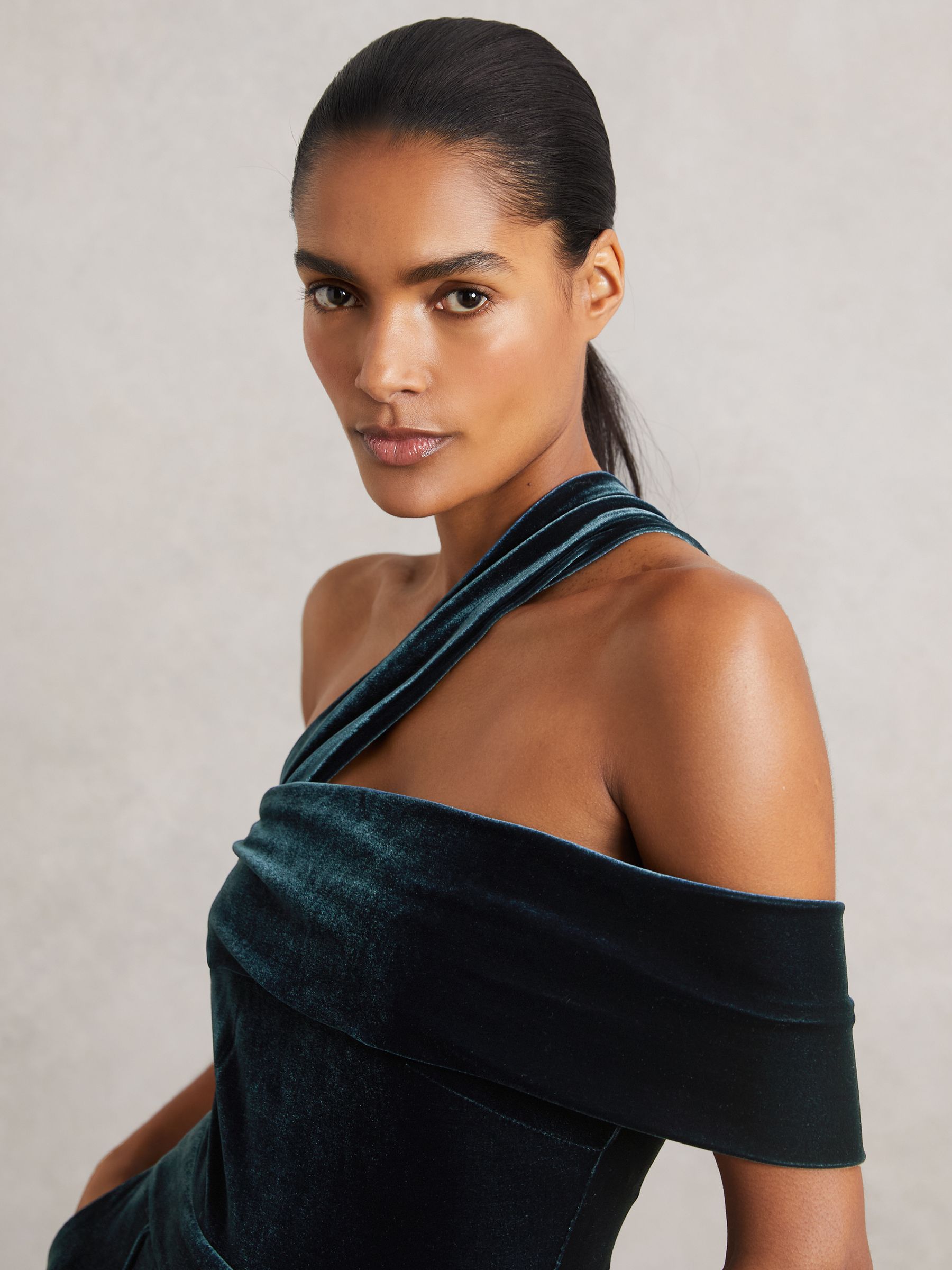 Velvet One-Shoulder Wide-Leg Jumpsuit in Teal Green - Image 4 of 6