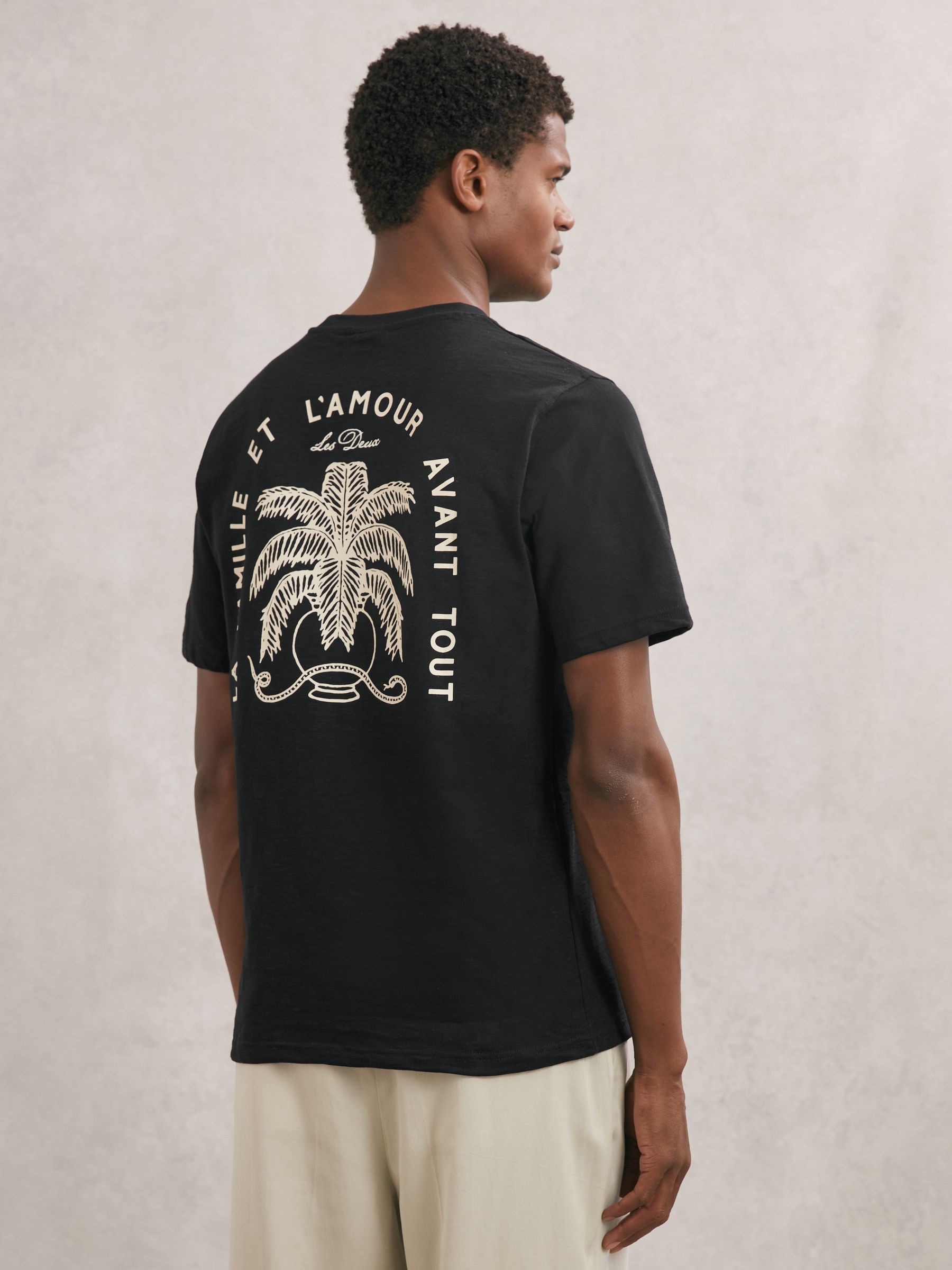 Les Deux Baumwoll-T-Shirt mit Grafik-Print in Schwarz - Bild 4 von 5