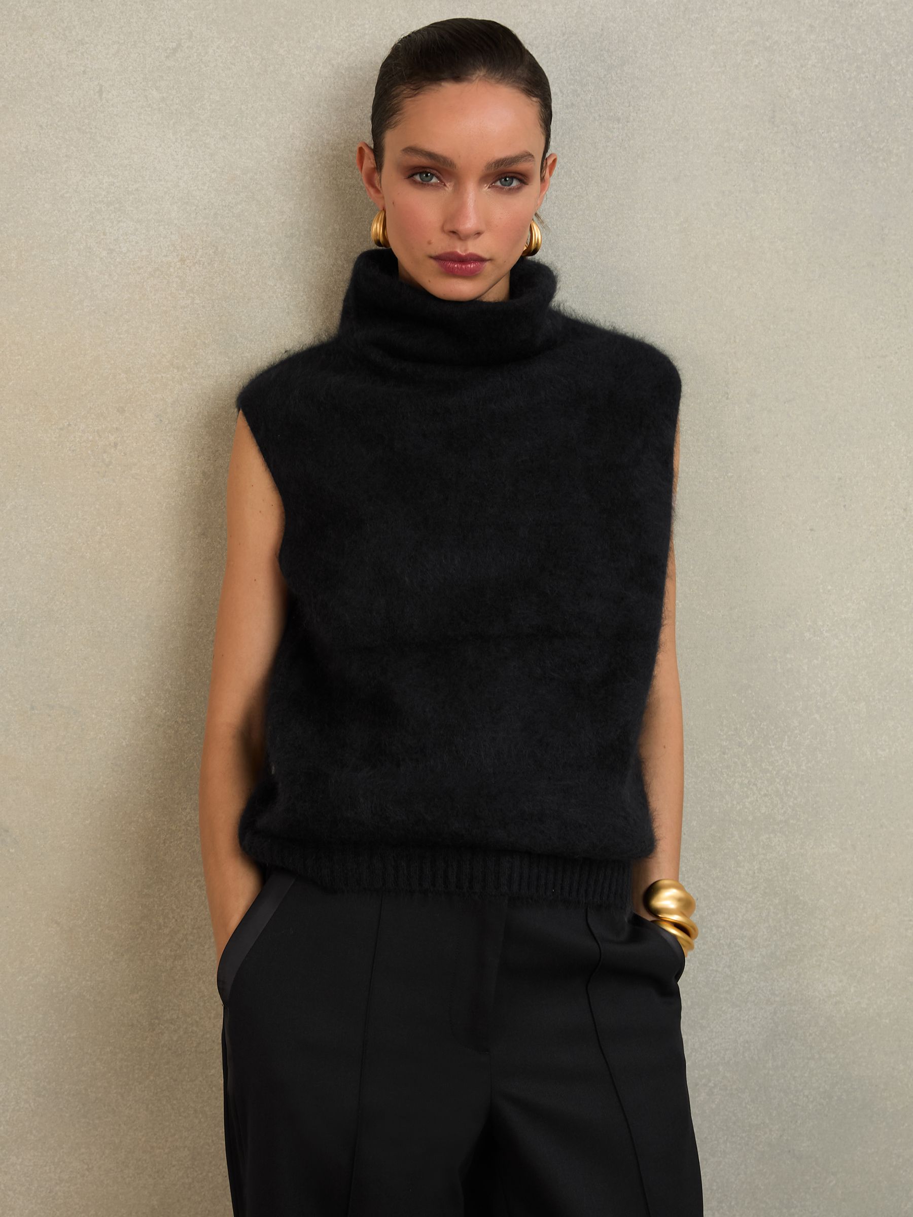 Vest in Black - Image 4 of 6