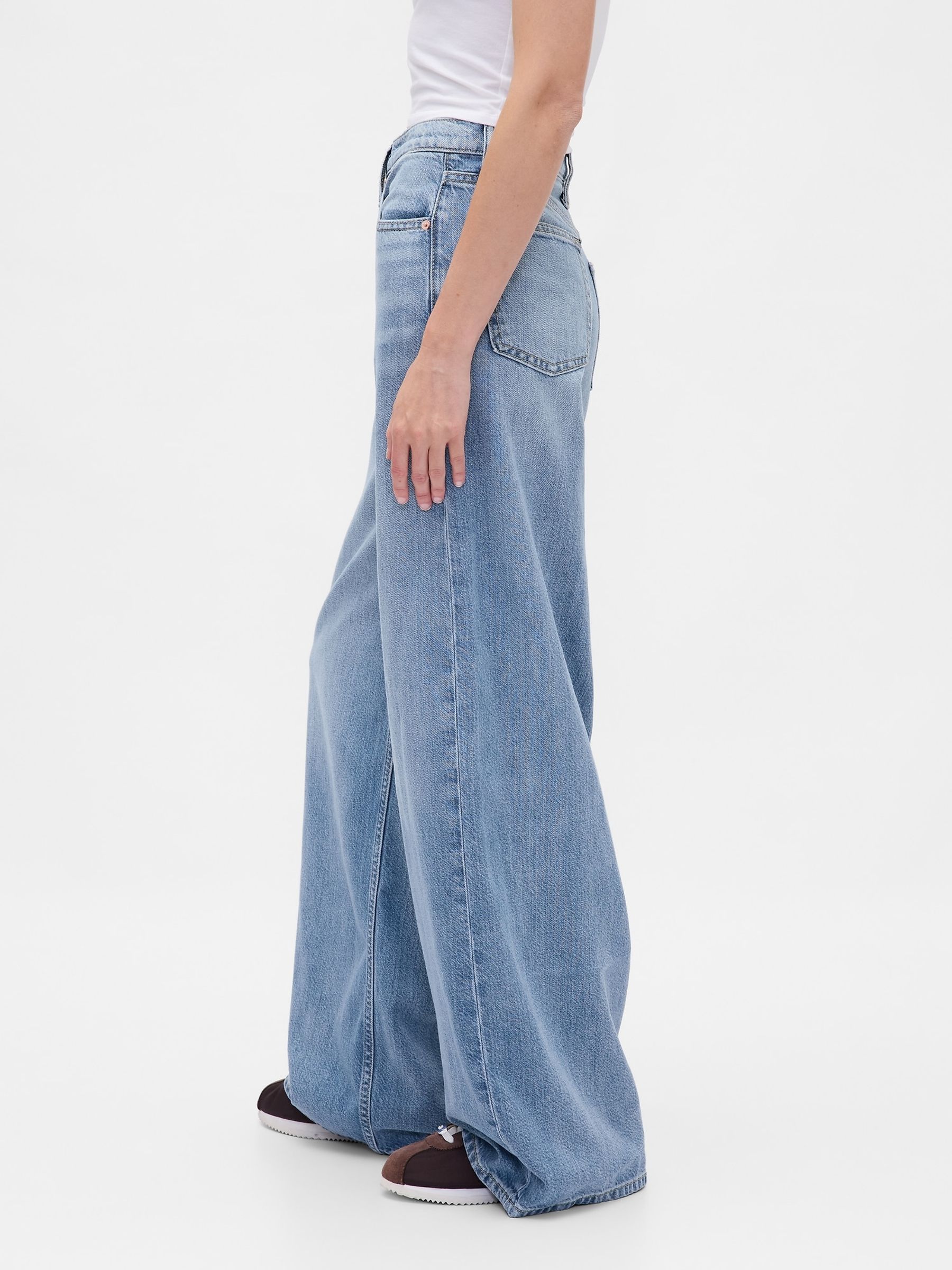 Light Wash Blue Mid Waisted UltraSoft Baggy Jeans - Image 3 of 9