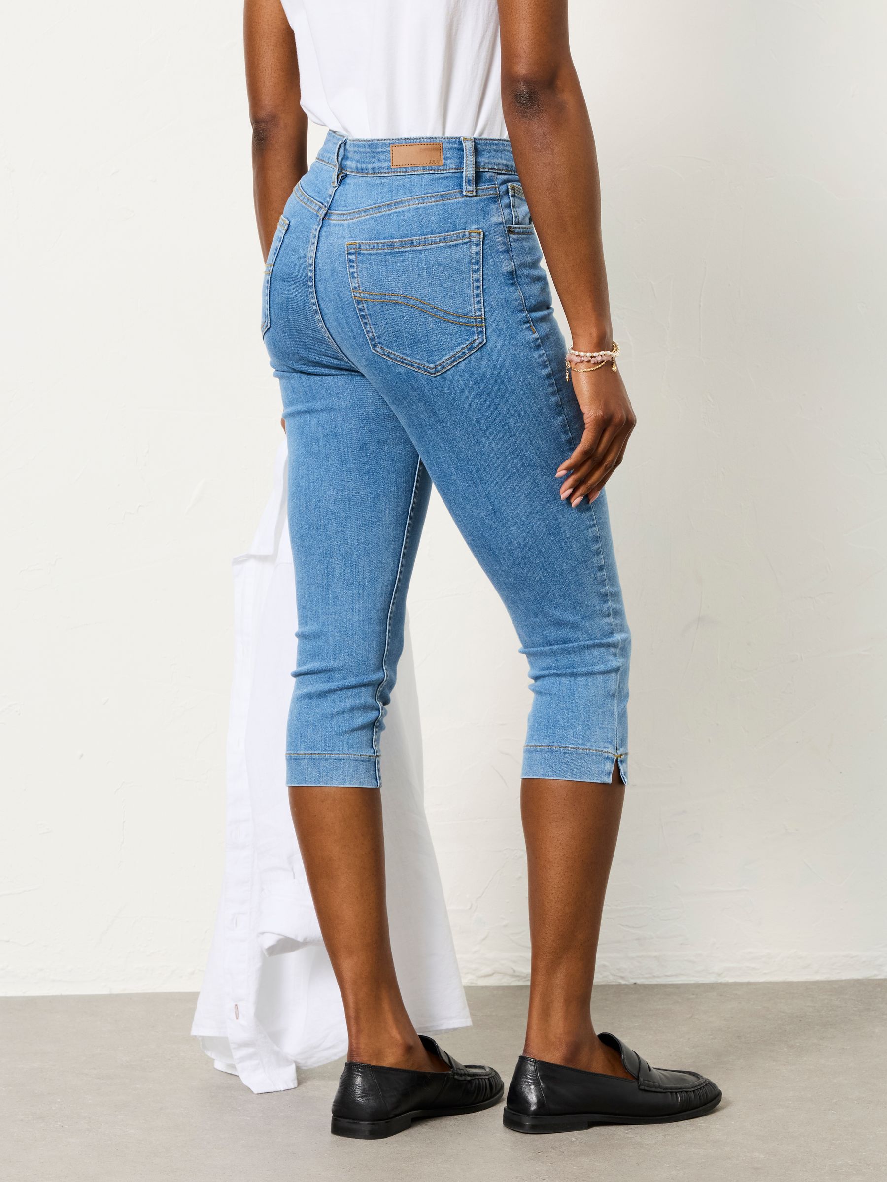 Bleach Denim Peddlepusher Jeans - Image 2 of 7