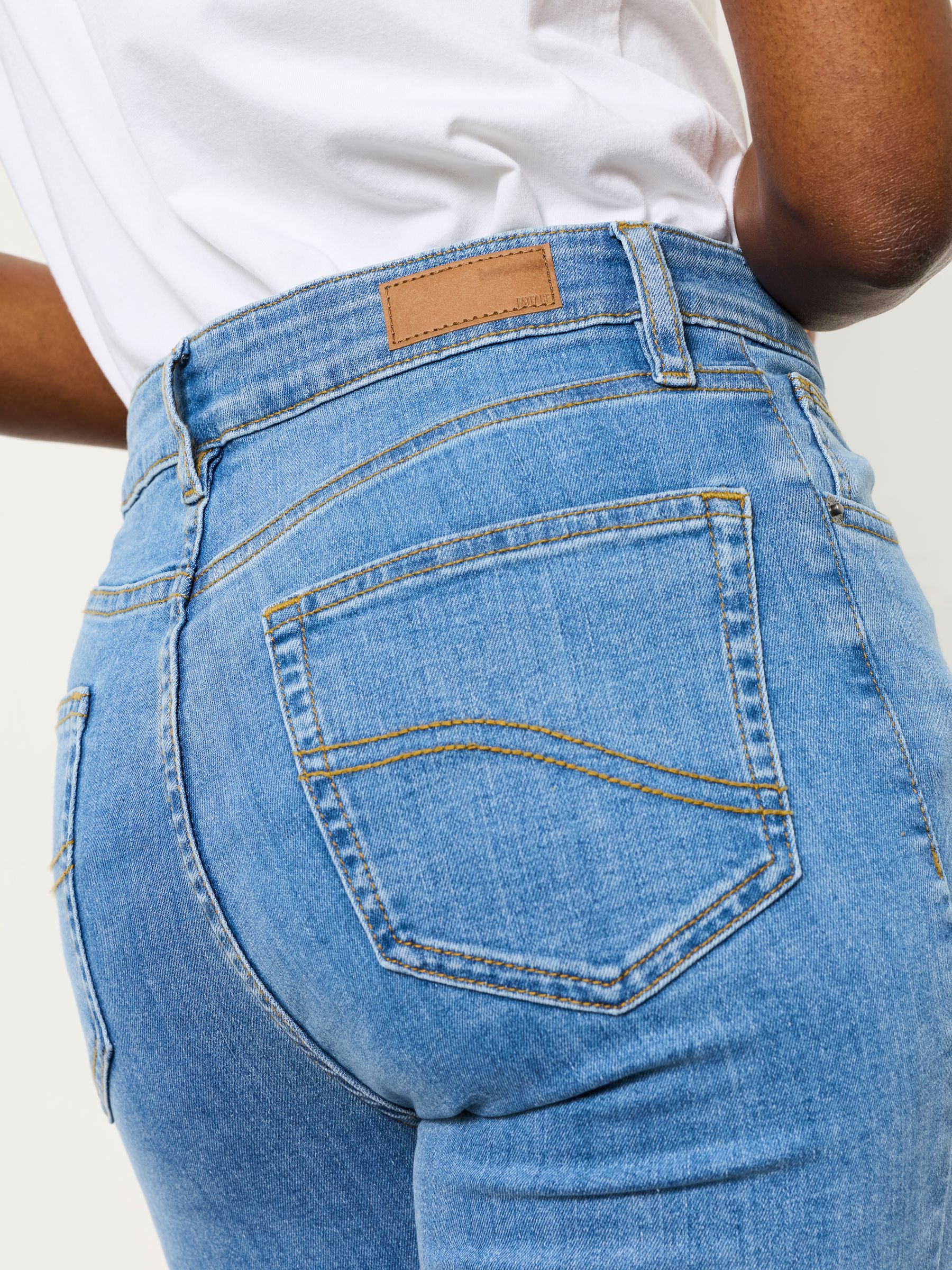 Bleach Denim Peddlepusher Jeans - Image 3 of 7