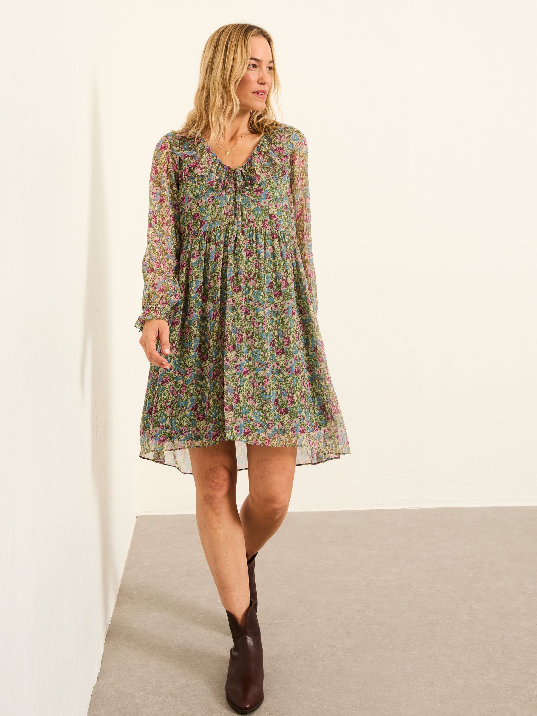 Bella Green Ditsy Garden Petite Dress - Image 1 of 7 Bella Green Ditsy Garden Petite Dress - Image 1 of 7