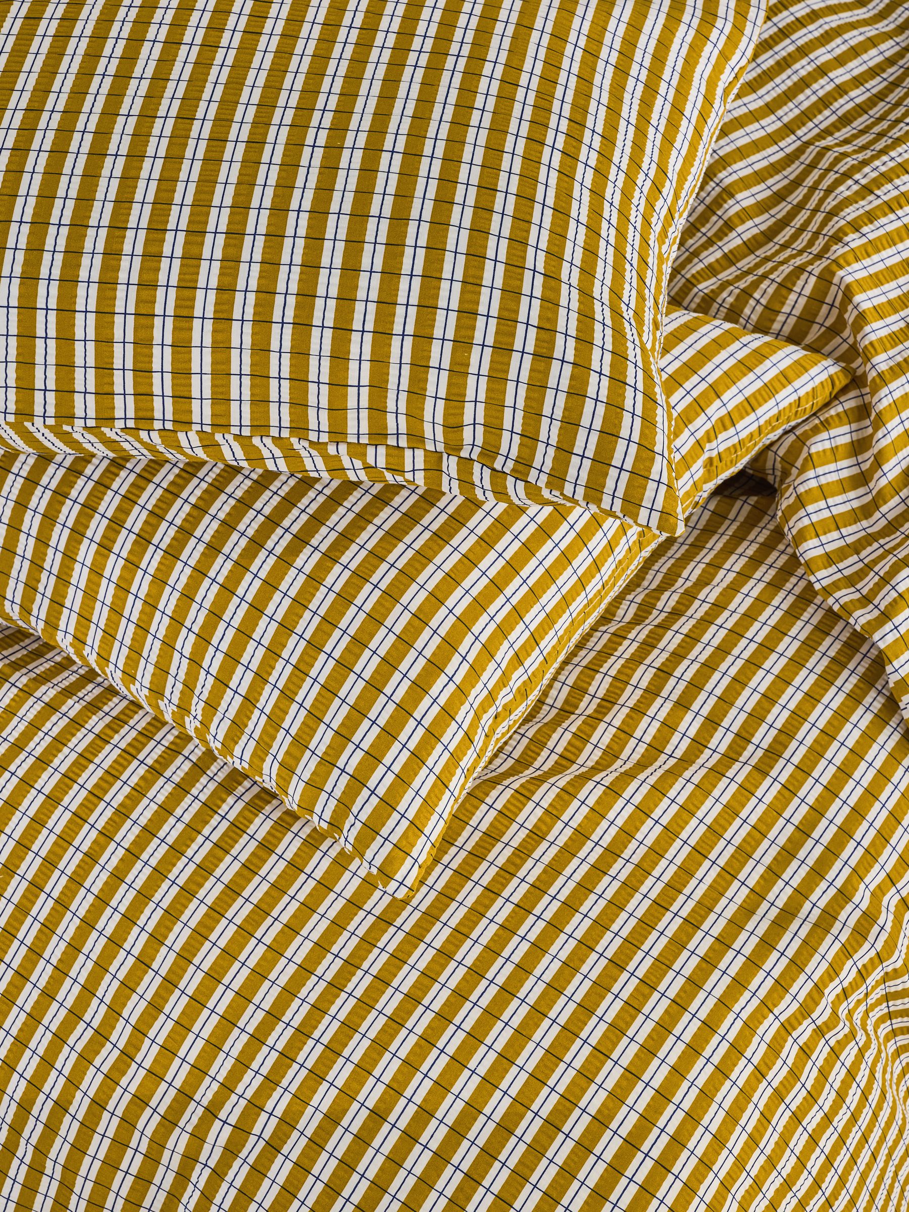 Felix Seersucker Duvet Cover and Pillowcase Set in Ochre - Image 2 of 4