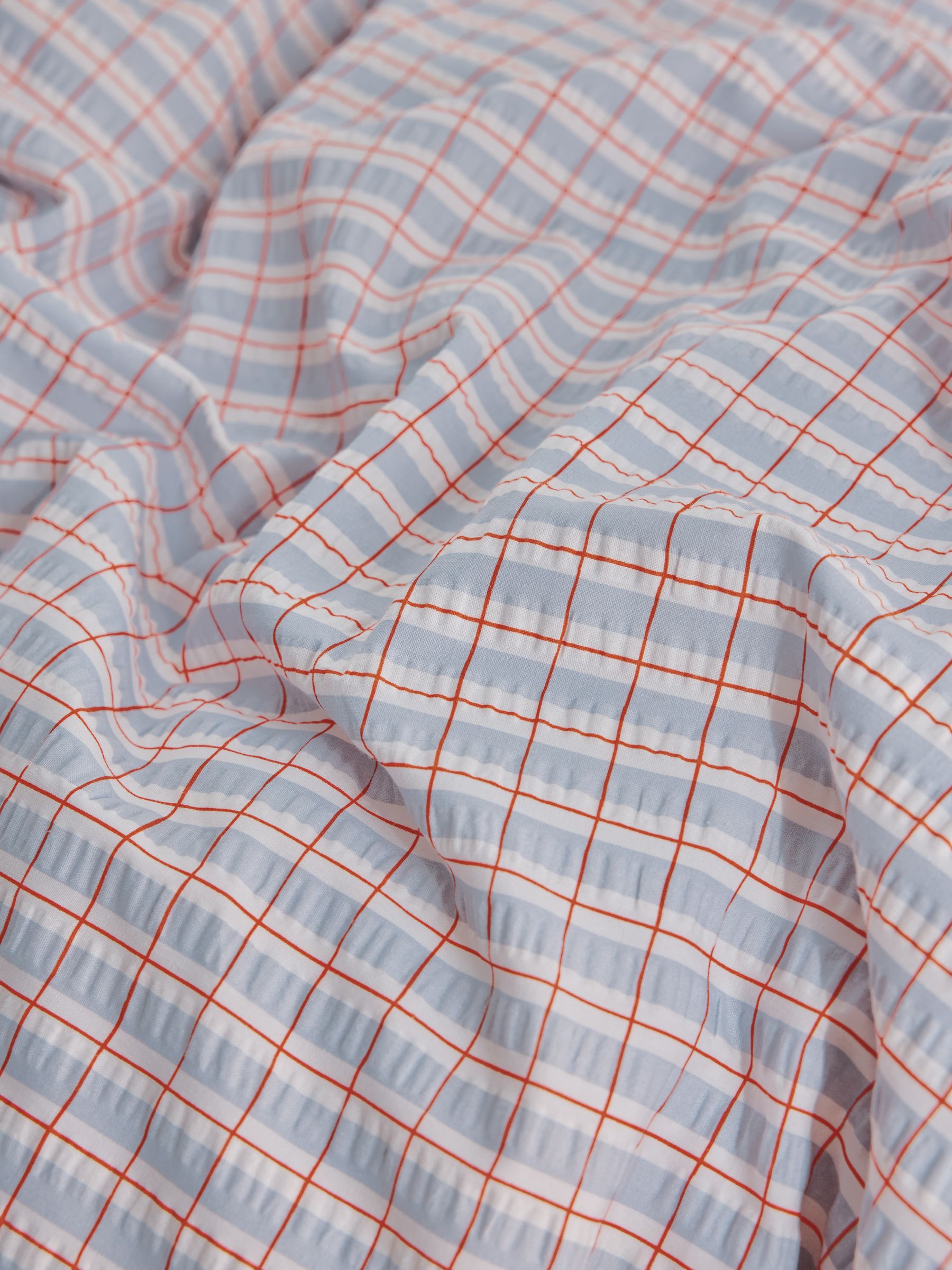 Felix Seersucker Duvet Cover and Pillowcase Set in Blue - Image 3 of 4