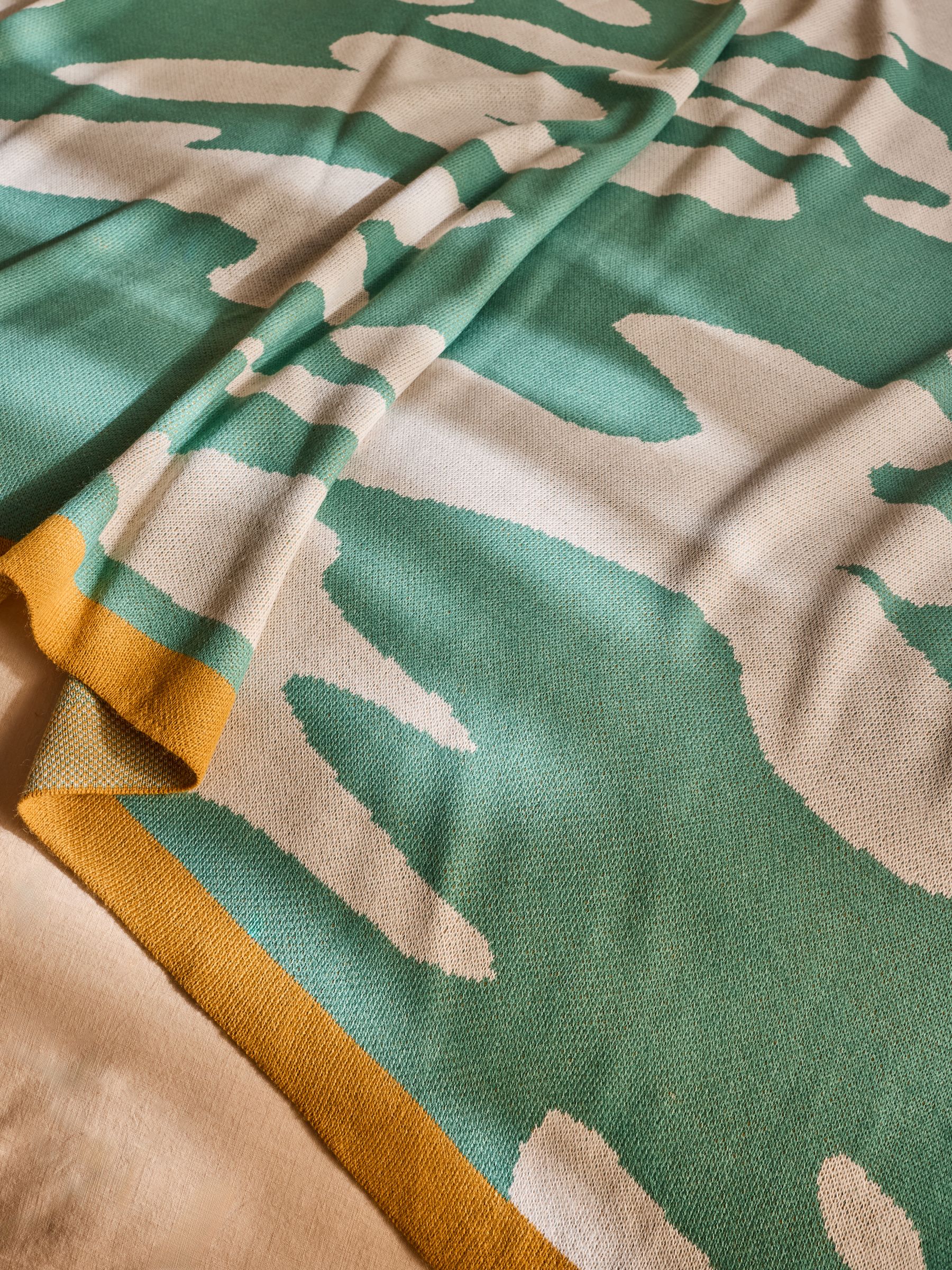 Ripple Knitted Throw in Green - Image 2 of 6