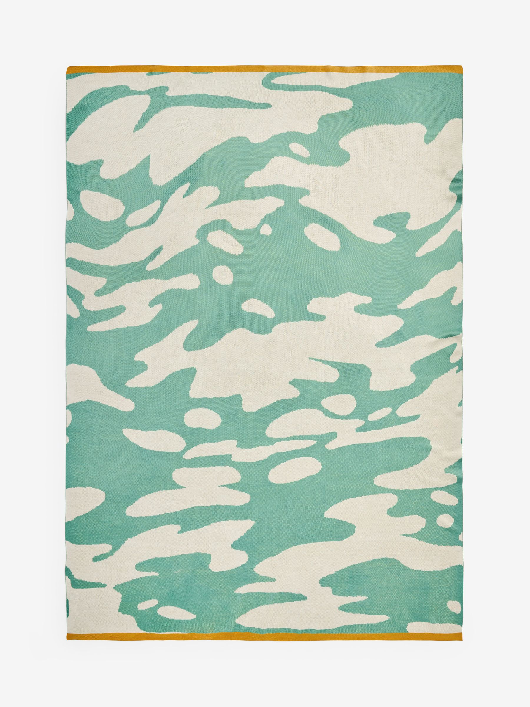 Ripple Knitted Throw in Green - Image 4 of 6