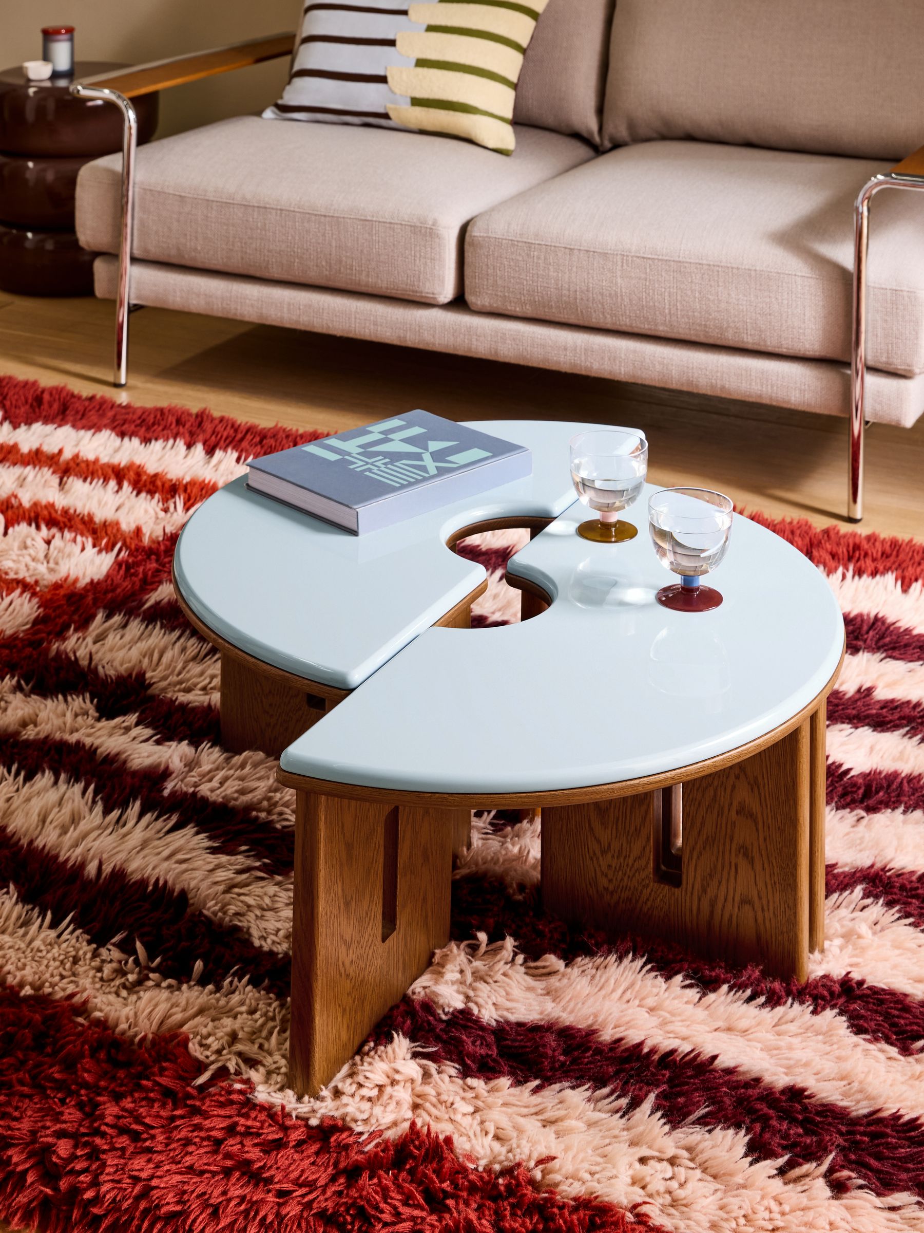 Plinth Round Set of 2 Coffee Tables in Blue Gloss and Oak - Image 2 of 7