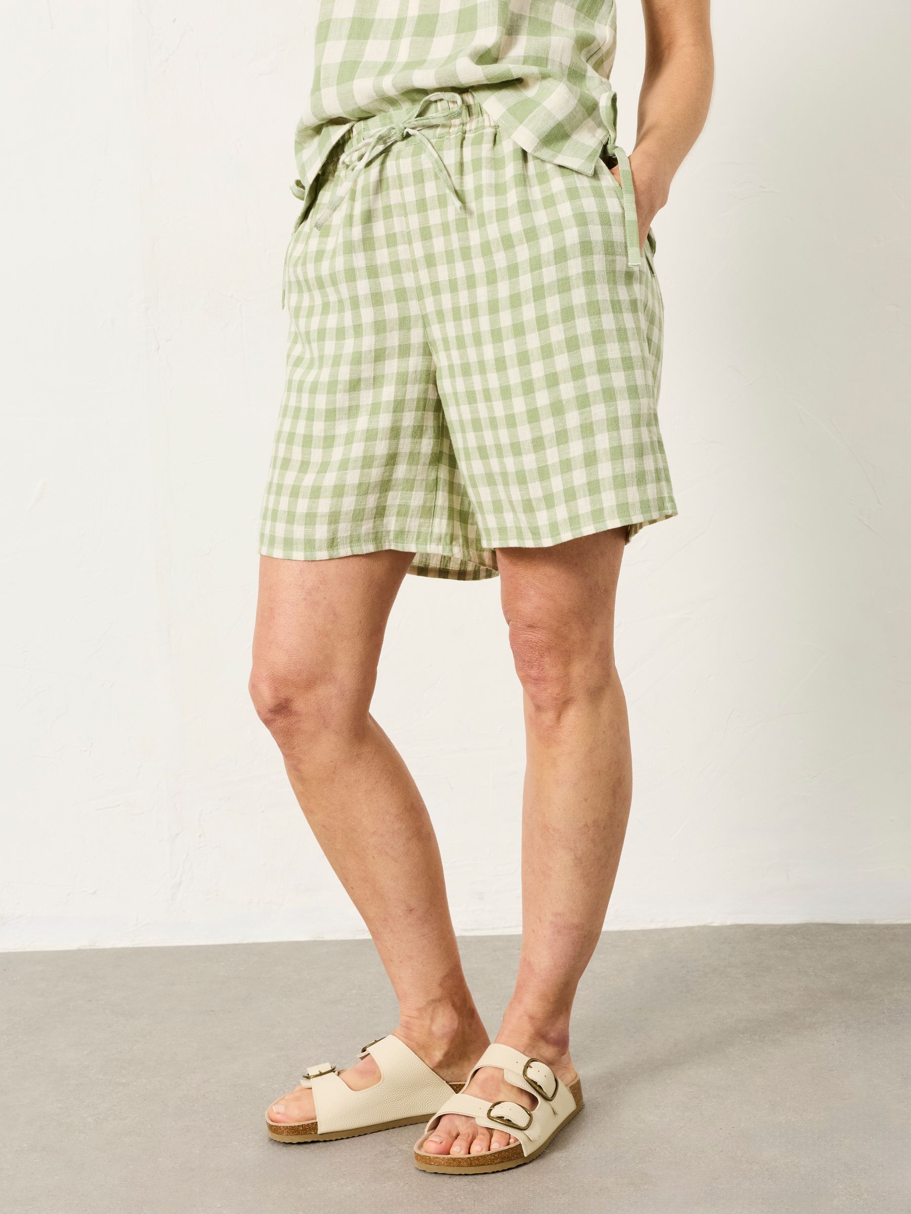 Evie Green Gingham Shorts - Image 4 of 6