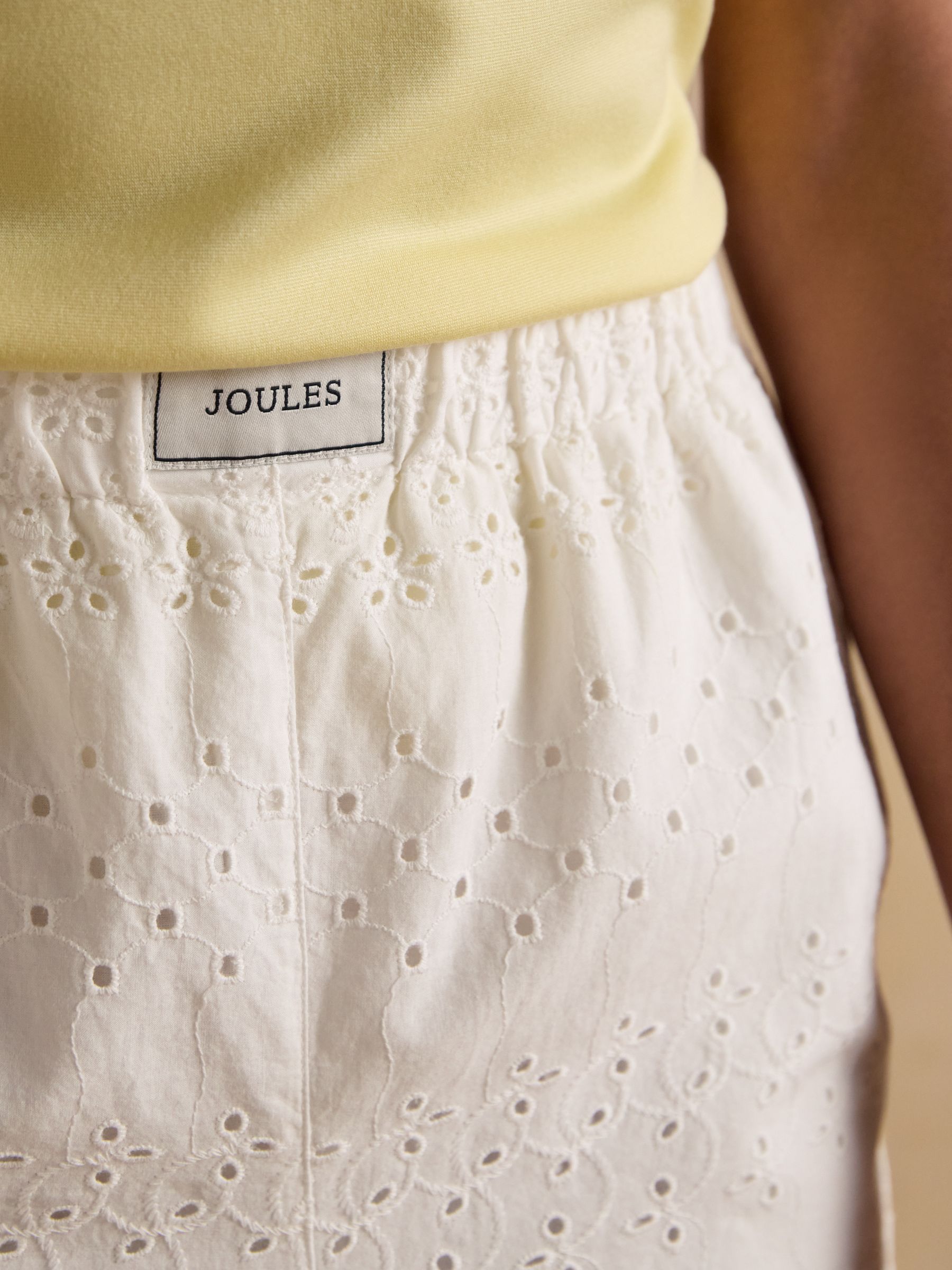 Amara White Pull On Cotton Shorts - Image 4 of 7