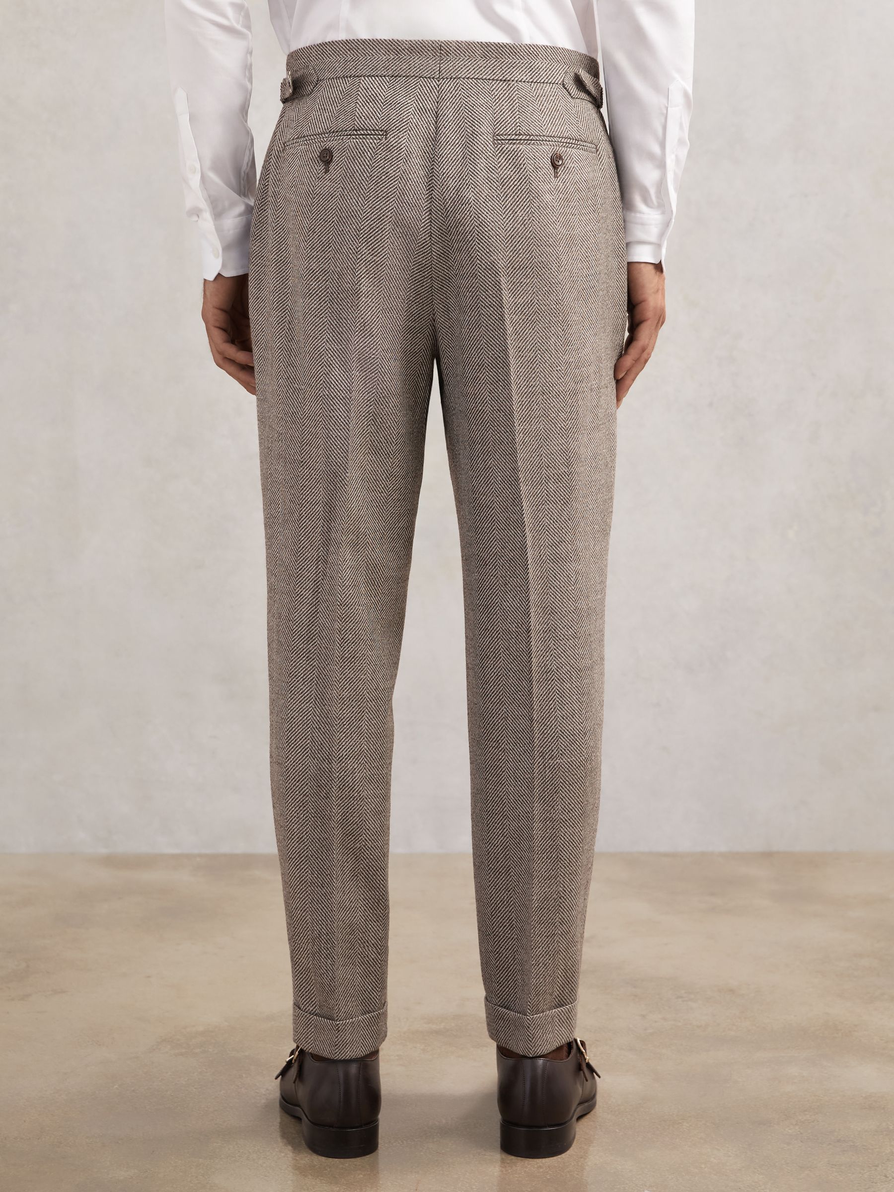 Wool-Blend Herringbone Trousers Tailored-Fit in Brown - Billede 6 af 7