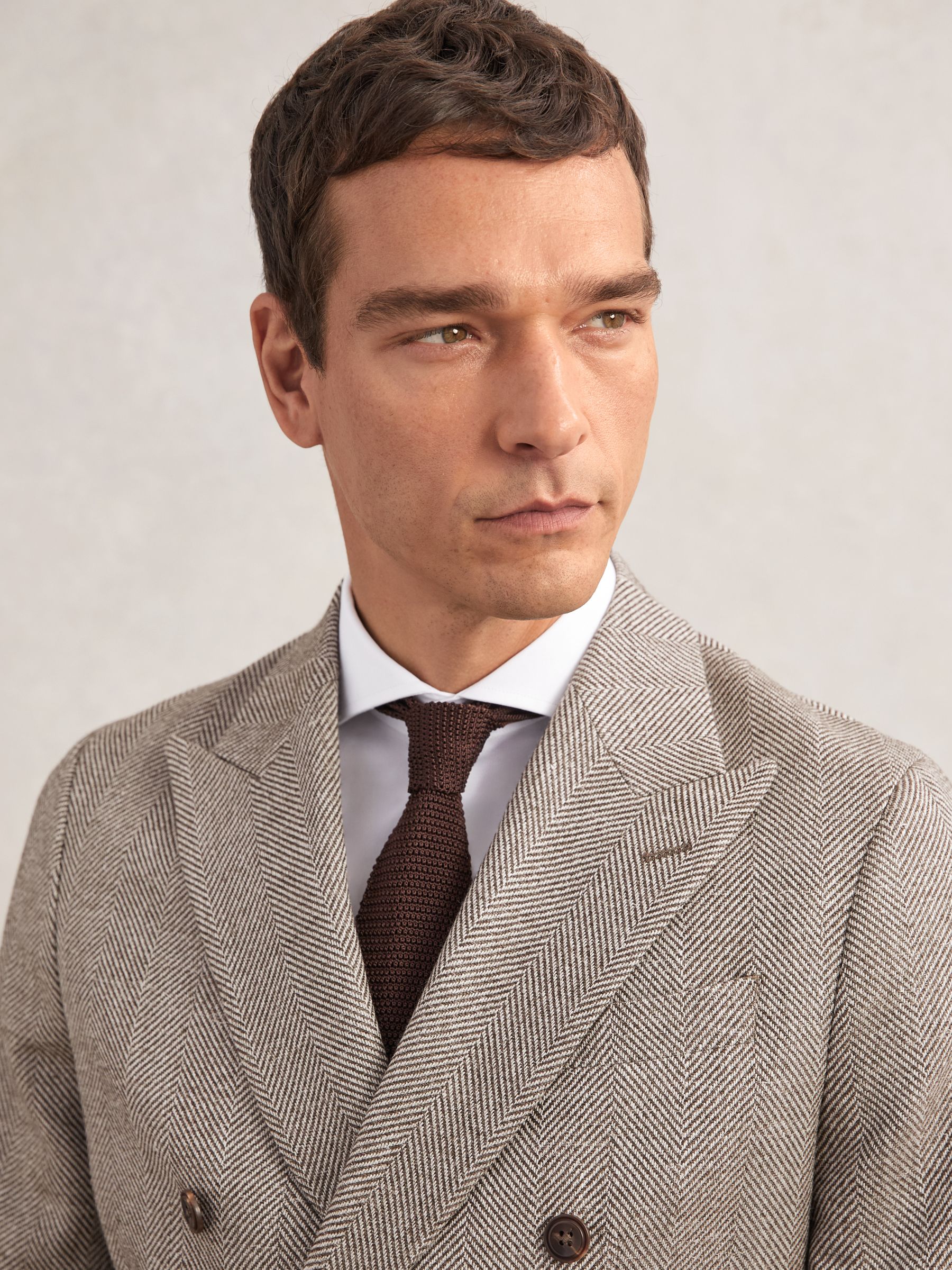 Dobbeltradet sildebensblazer i Slim Fit uld-blend i brun - Billede 4 af 7