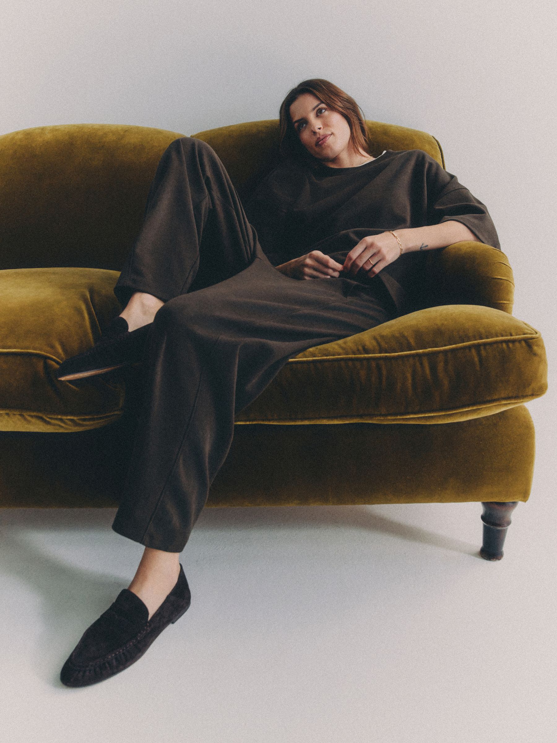 3 Pack Heavyweight Premium Boxy T-Shirts Chocolate Brown/Taupe Brown/White - Image 4 of 6