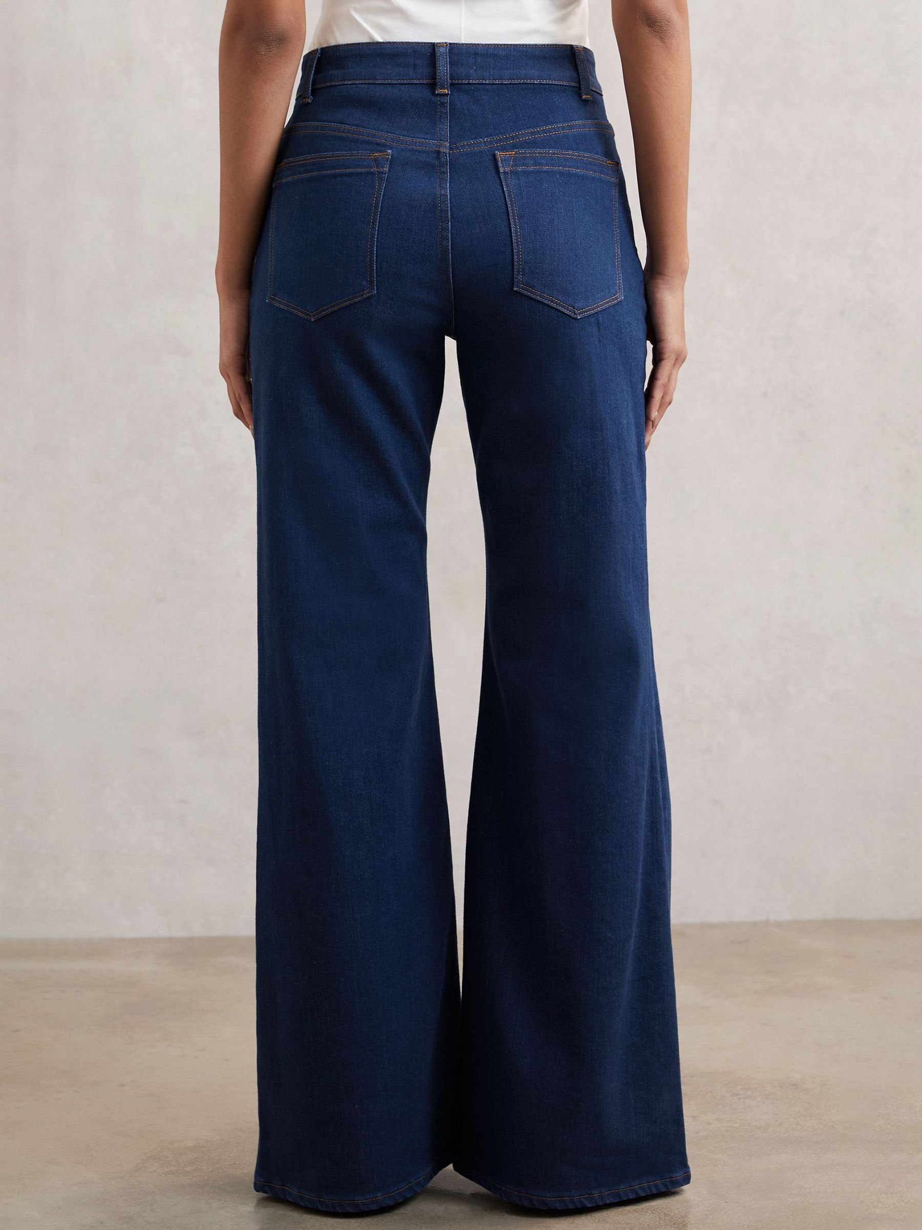 Flared Seam-Detail Jeans in Blue - Image 3 of 8