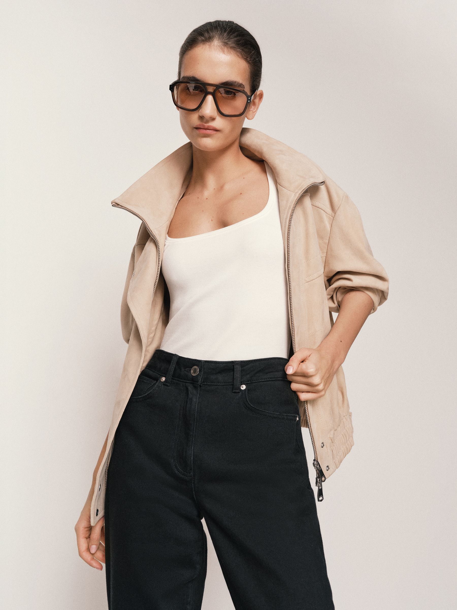 Mid-Rise Straight-Leg Jeans in Black - image 4