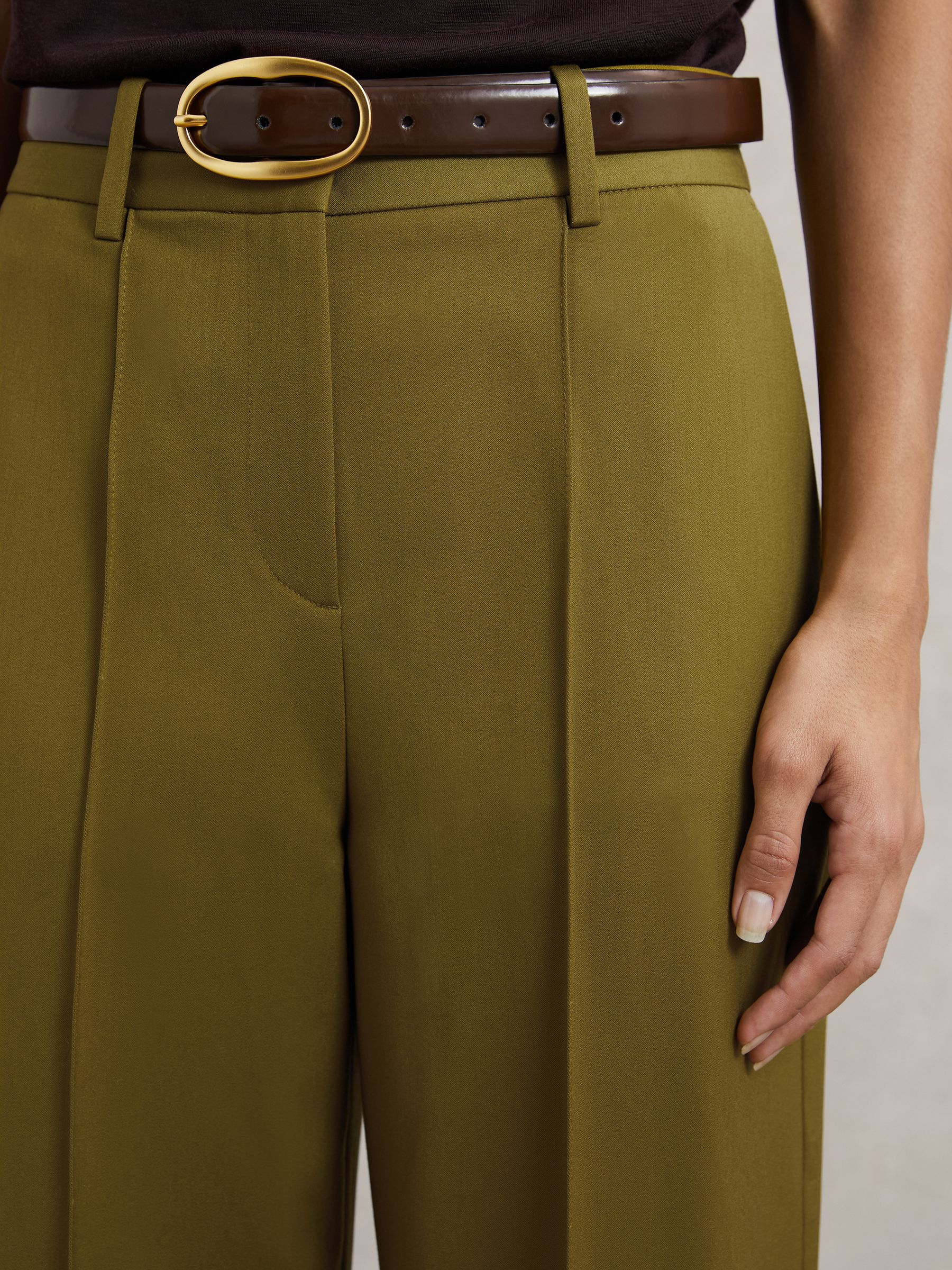 Wide-Leg Pintuck Trousers in Green - Image 3 of 6