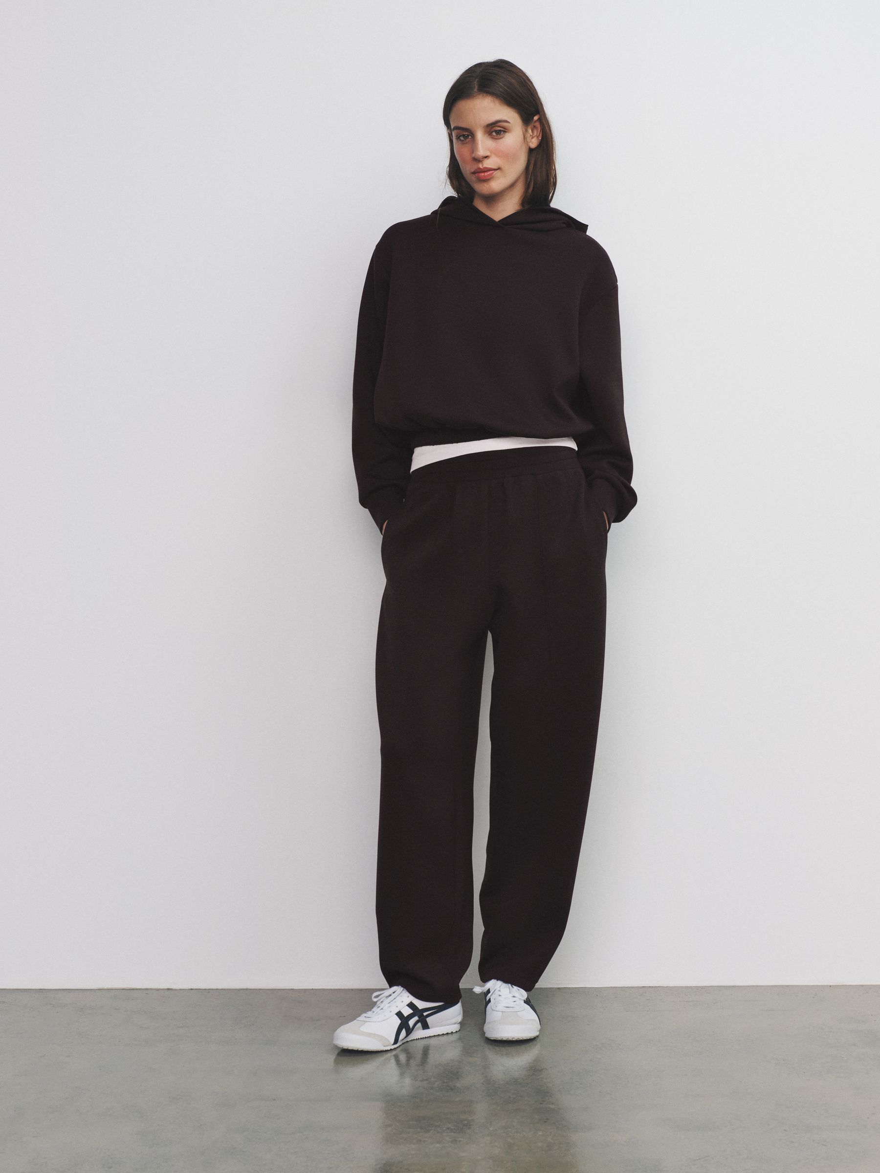 Scuba Hoodie And Barrel Jogger Set Chocolate Brown - Image 4 of 6