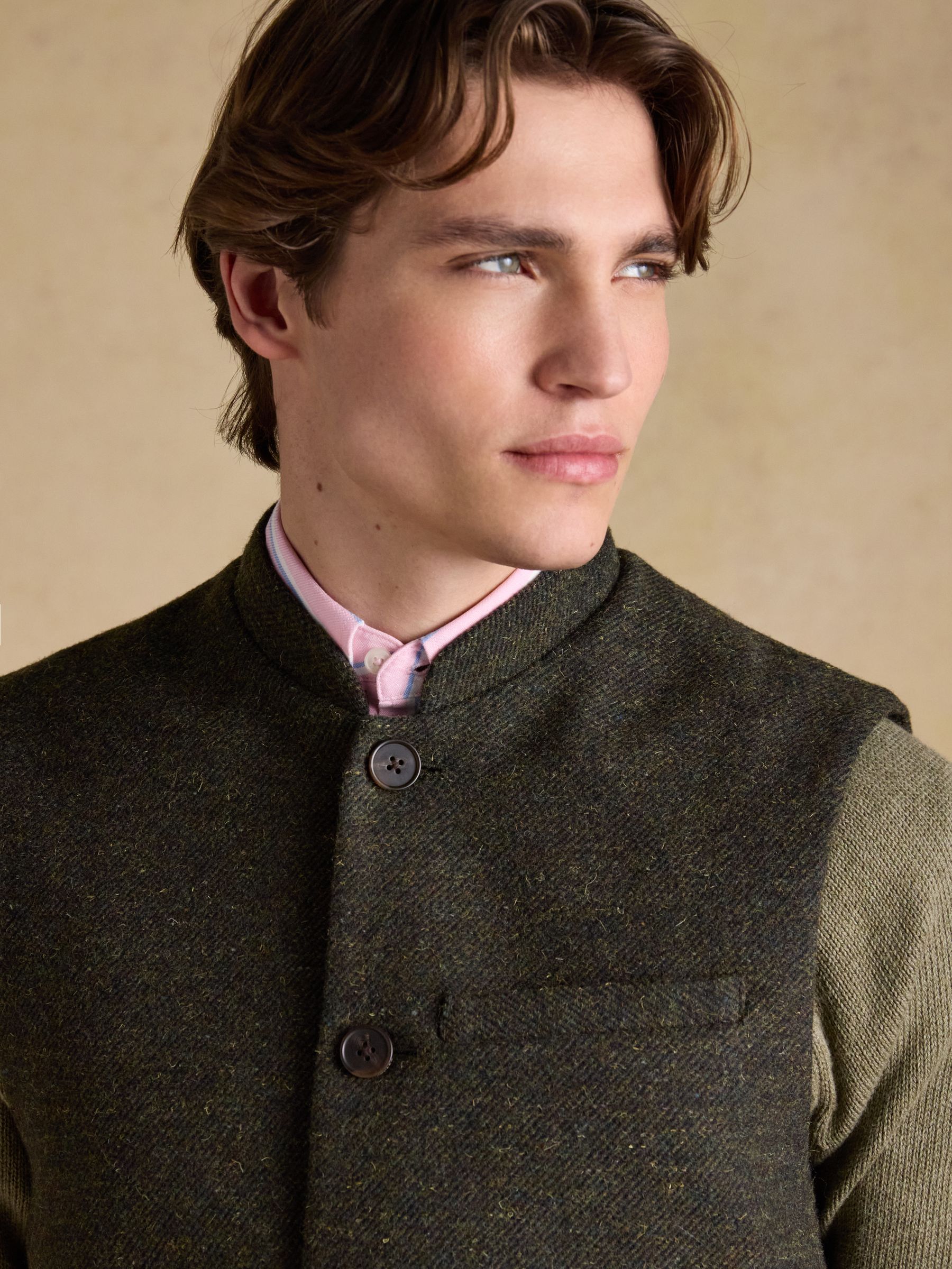 Green Tweed Gilet - Image 8 of 10