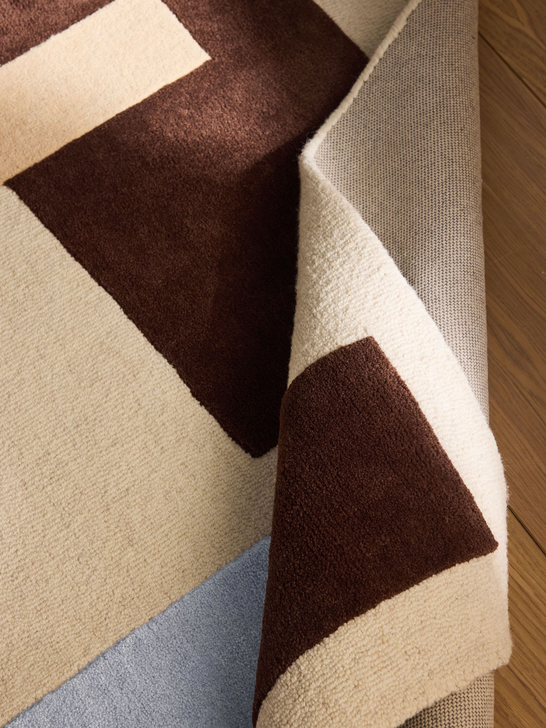 Venessla Wool Tufted Rug in Multi - Image 4 of 4